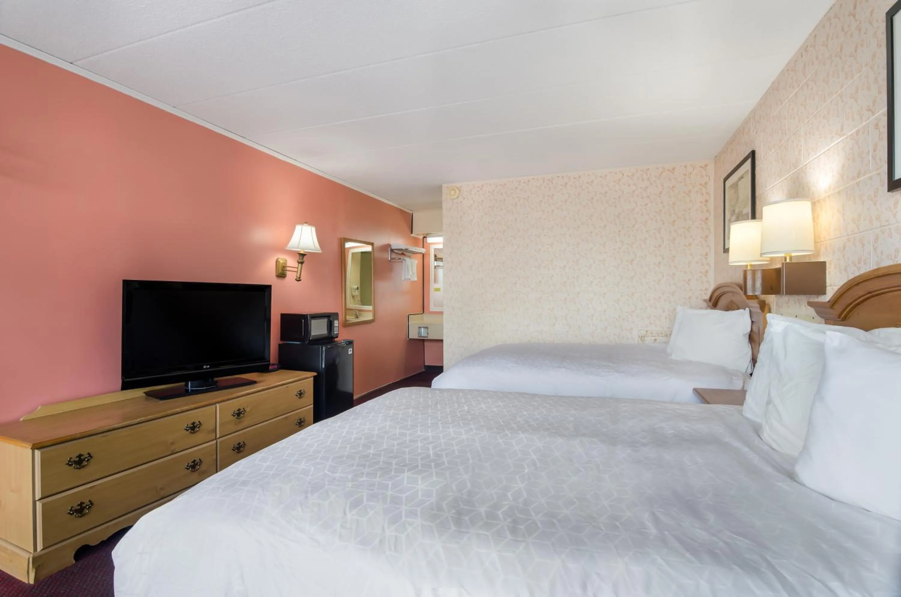 Photo of the whole room in Americas Best Value Inn Wytheville