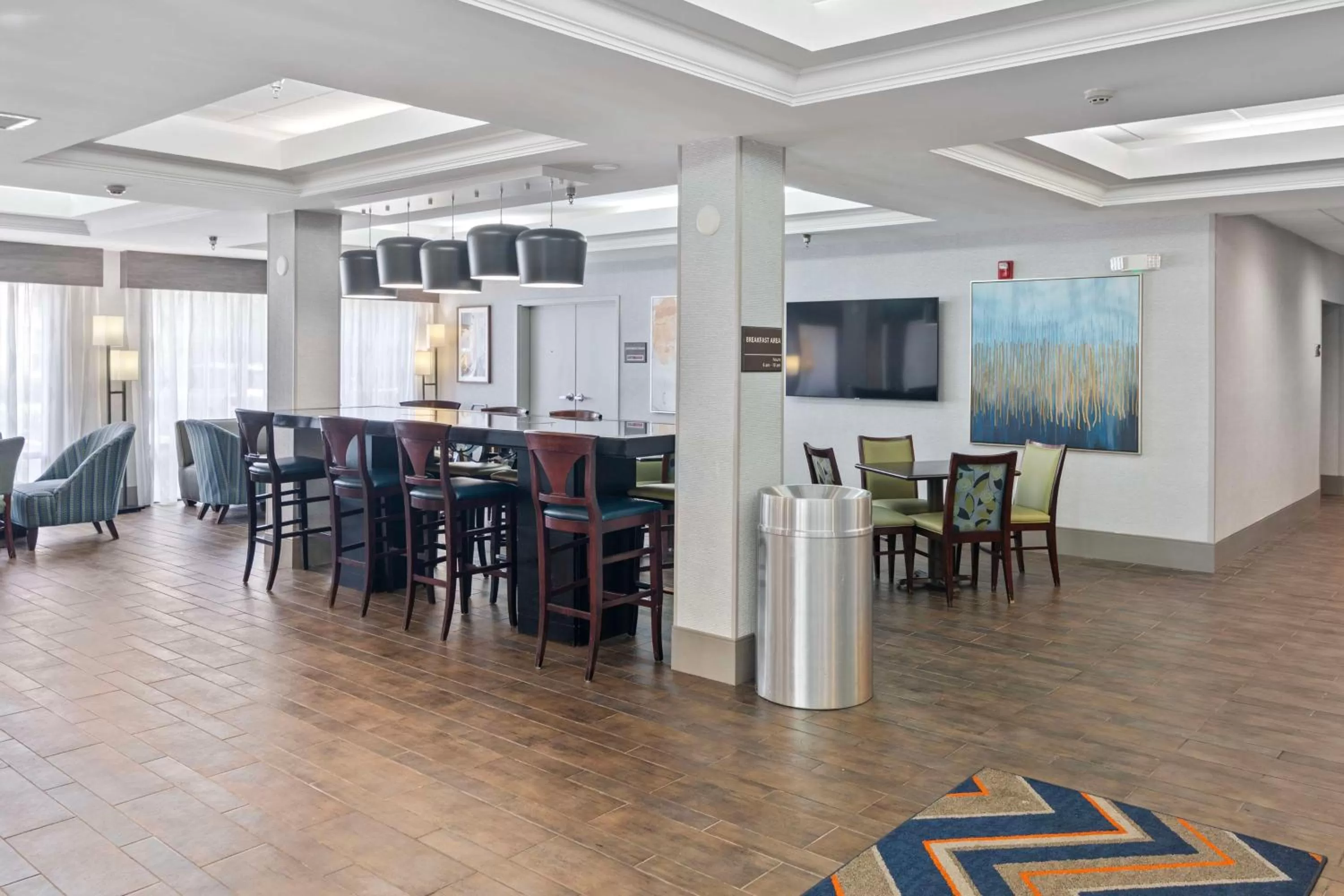 Lobby or reception in Hampton Inn Atlanta-Woodstock