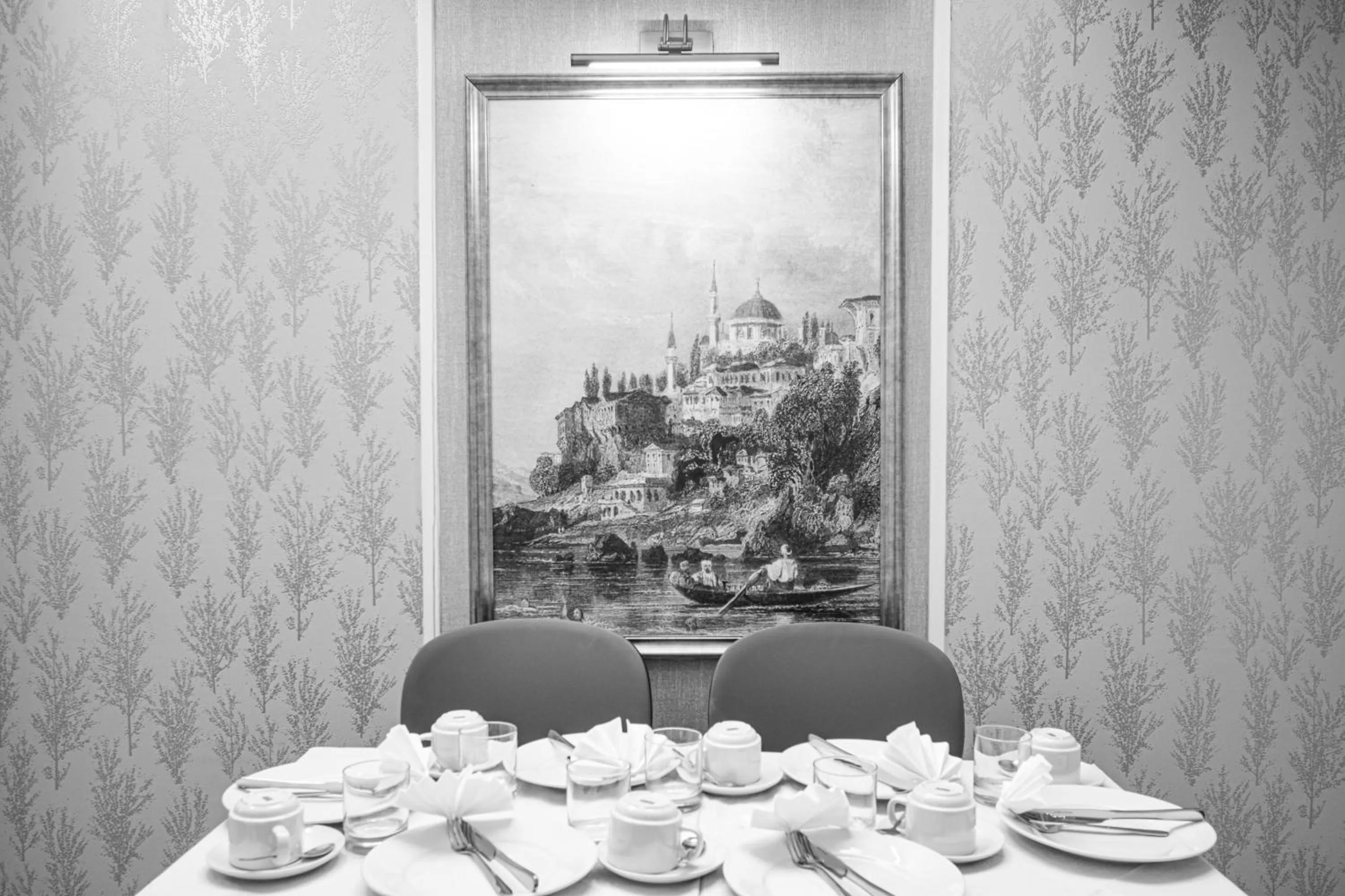 Pembridge Palace Hotel