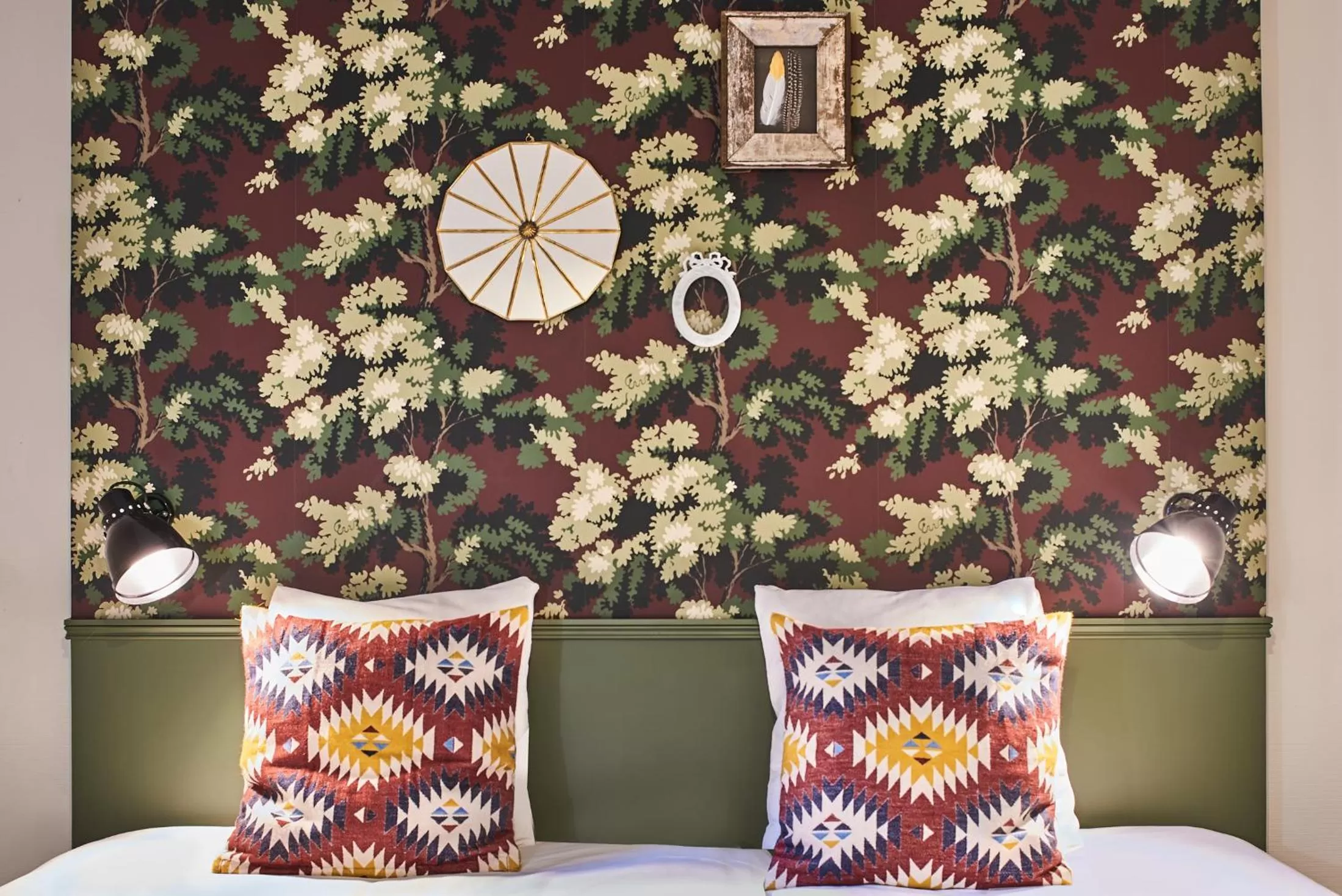 Bed in Hôtel Stanley by HappyCulture