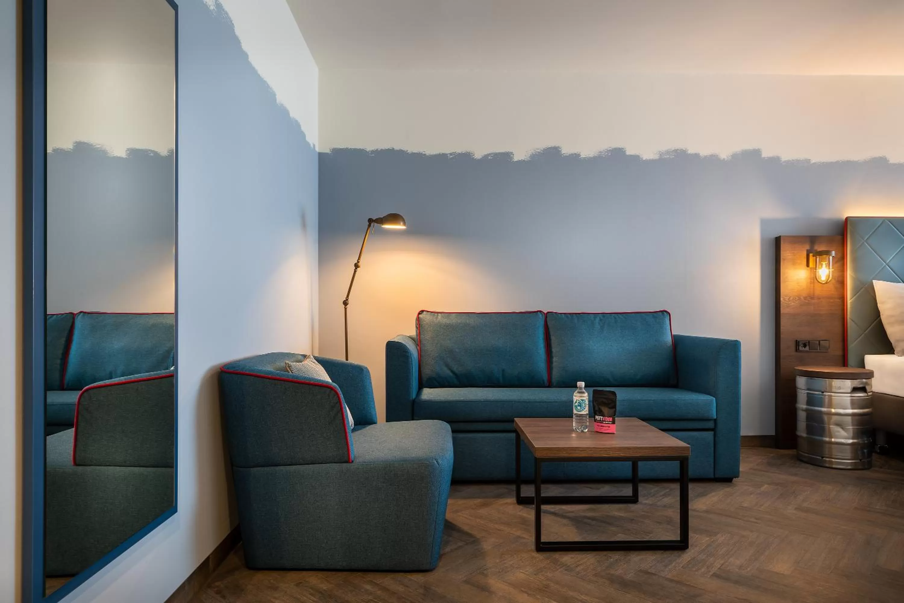 Living room in Holiday Inn - the niu, Keg Hamburg Ost by IHG