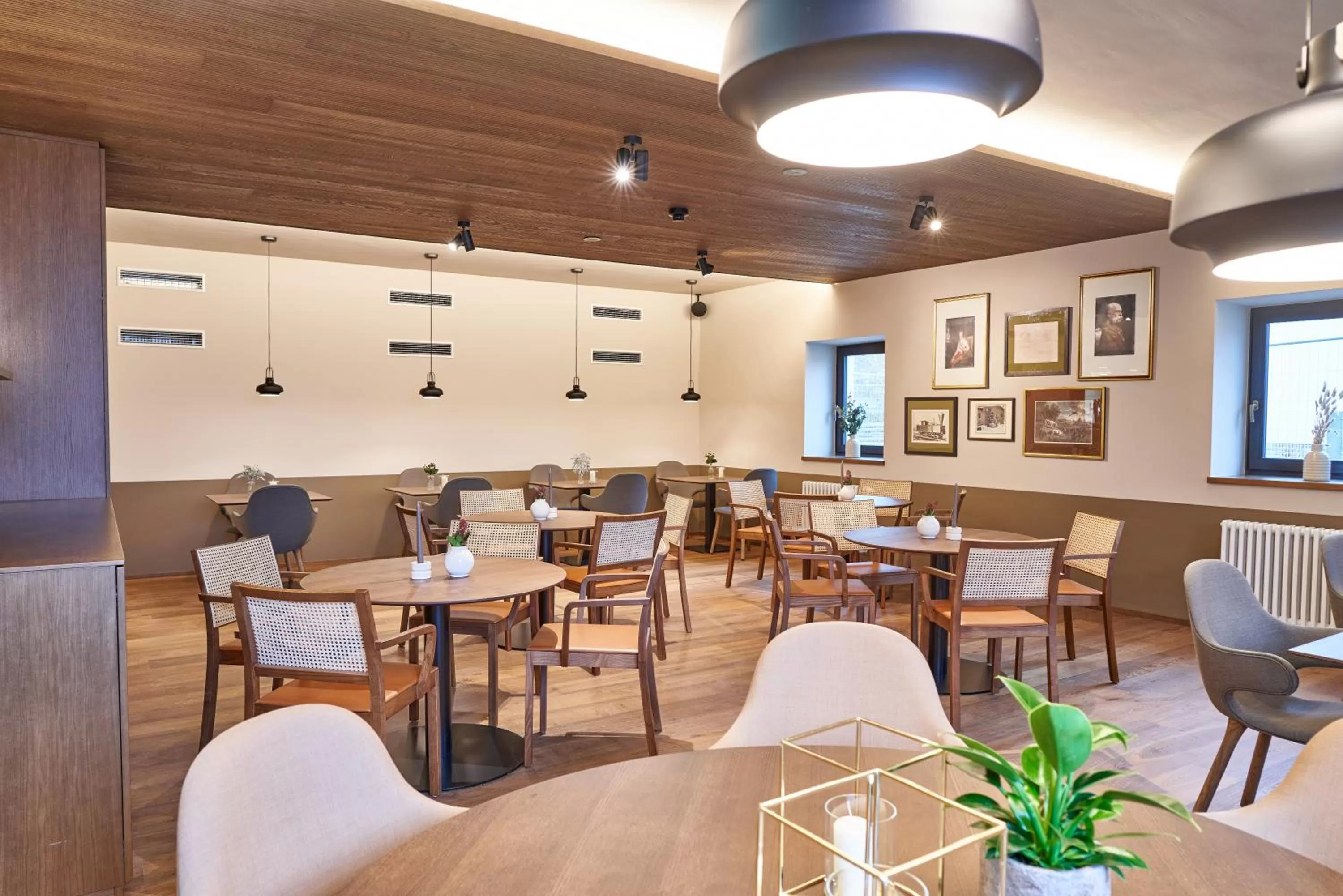 Restaurant/places to eat in Gasthof Maxlhaid