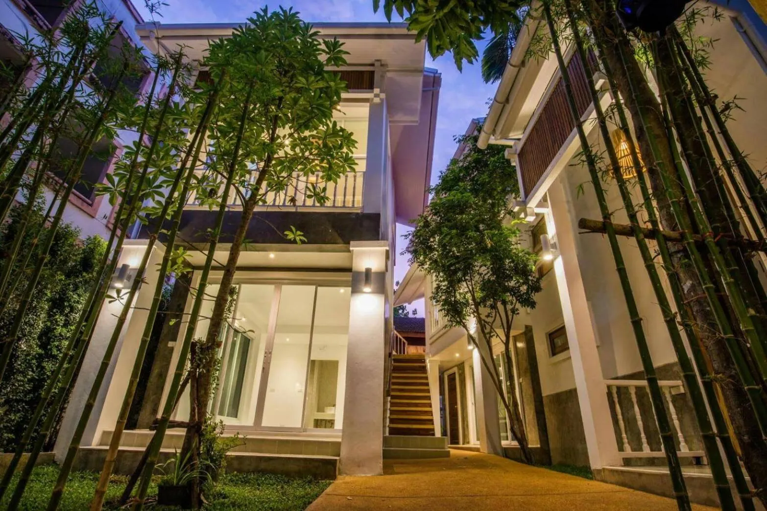 Property building in Changmoi House (Little Village)