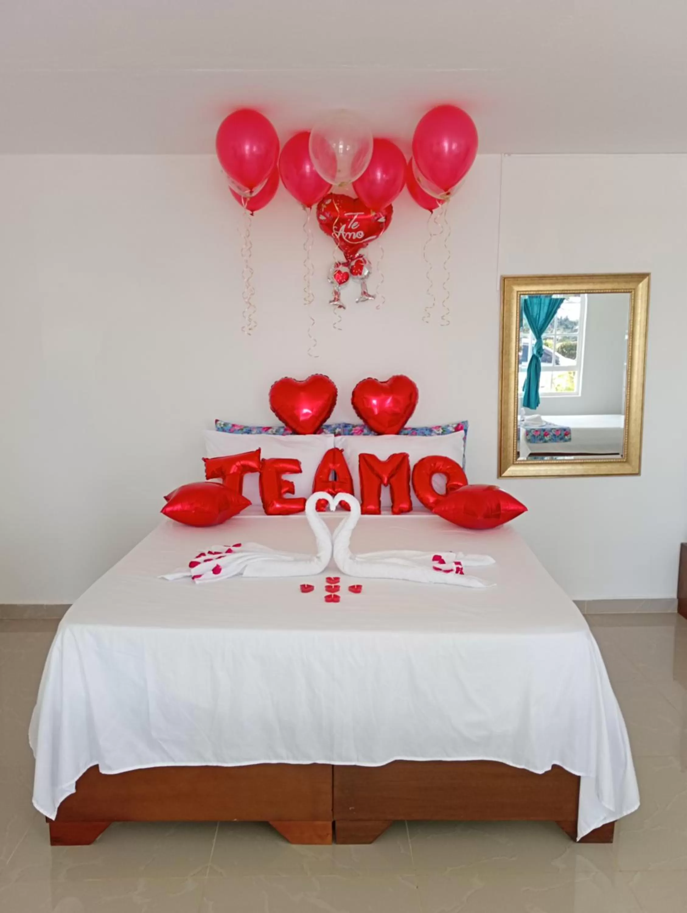 Bed in Paradise Lake Finca Hotel