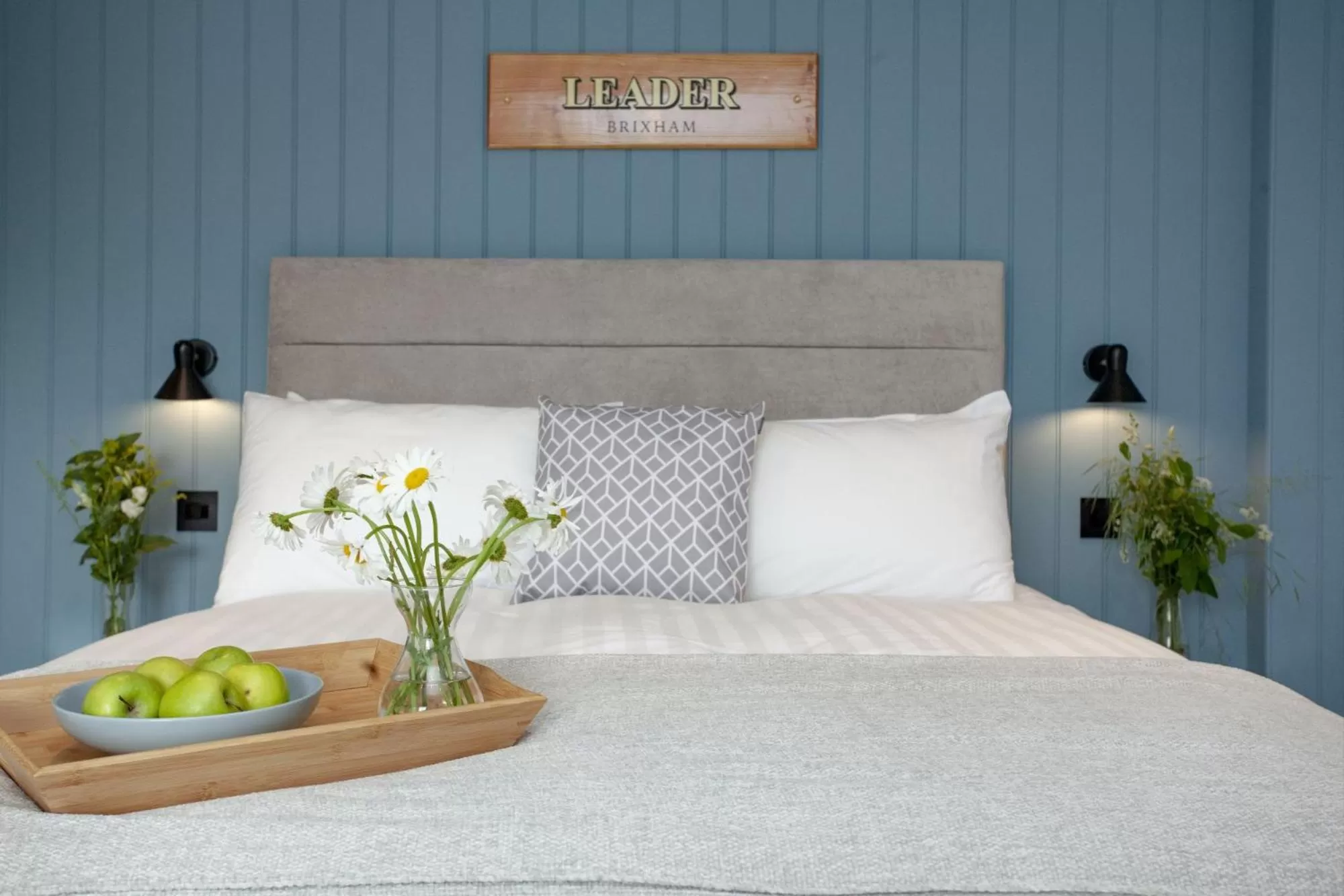 Bed in Leader Suite - Sea View - Free Wi-Fi