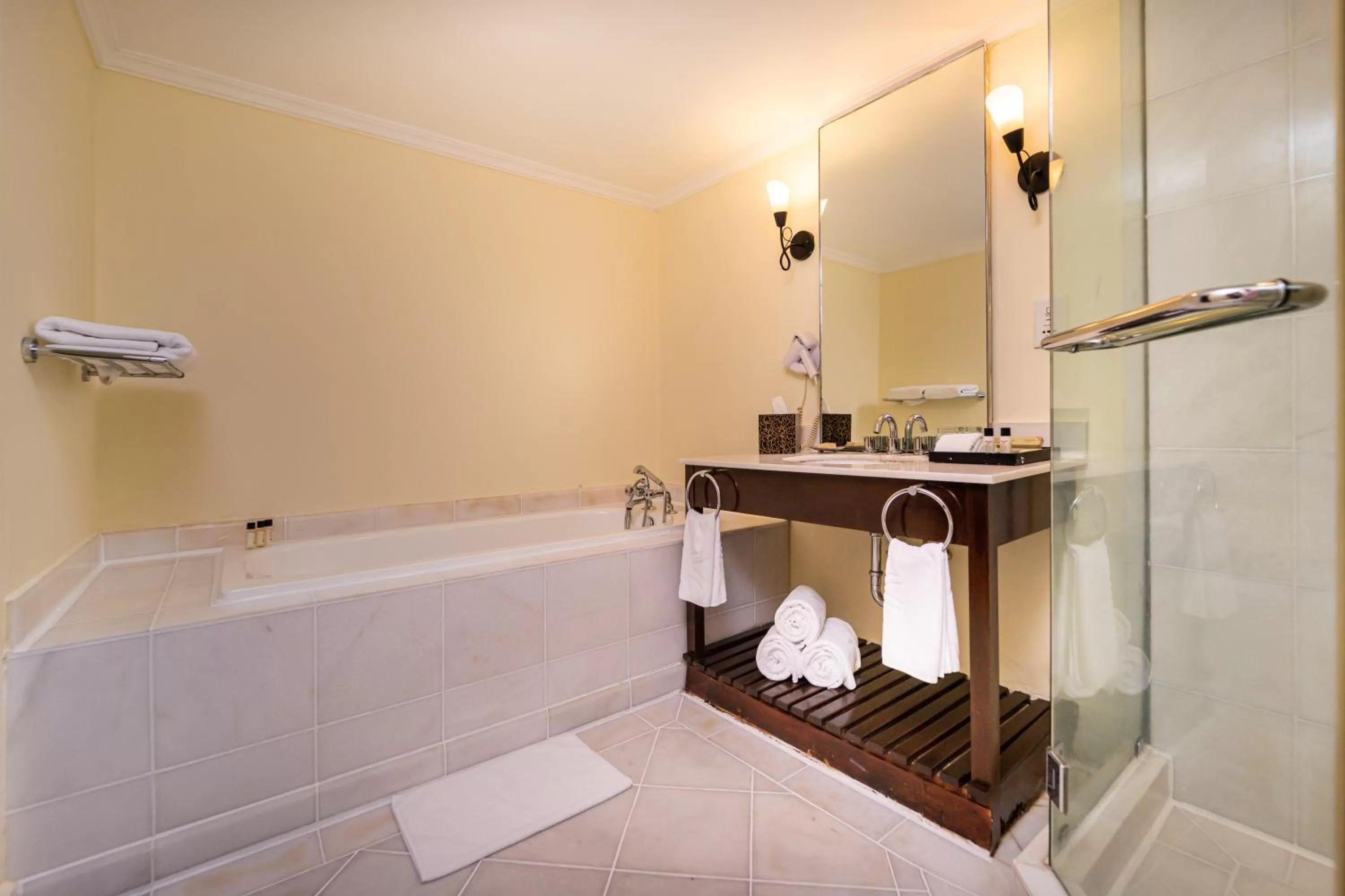 Bathroom in Rebak Island Resort & Marina, Langkawi 大自然 野生动物与美食爱好者的天堂