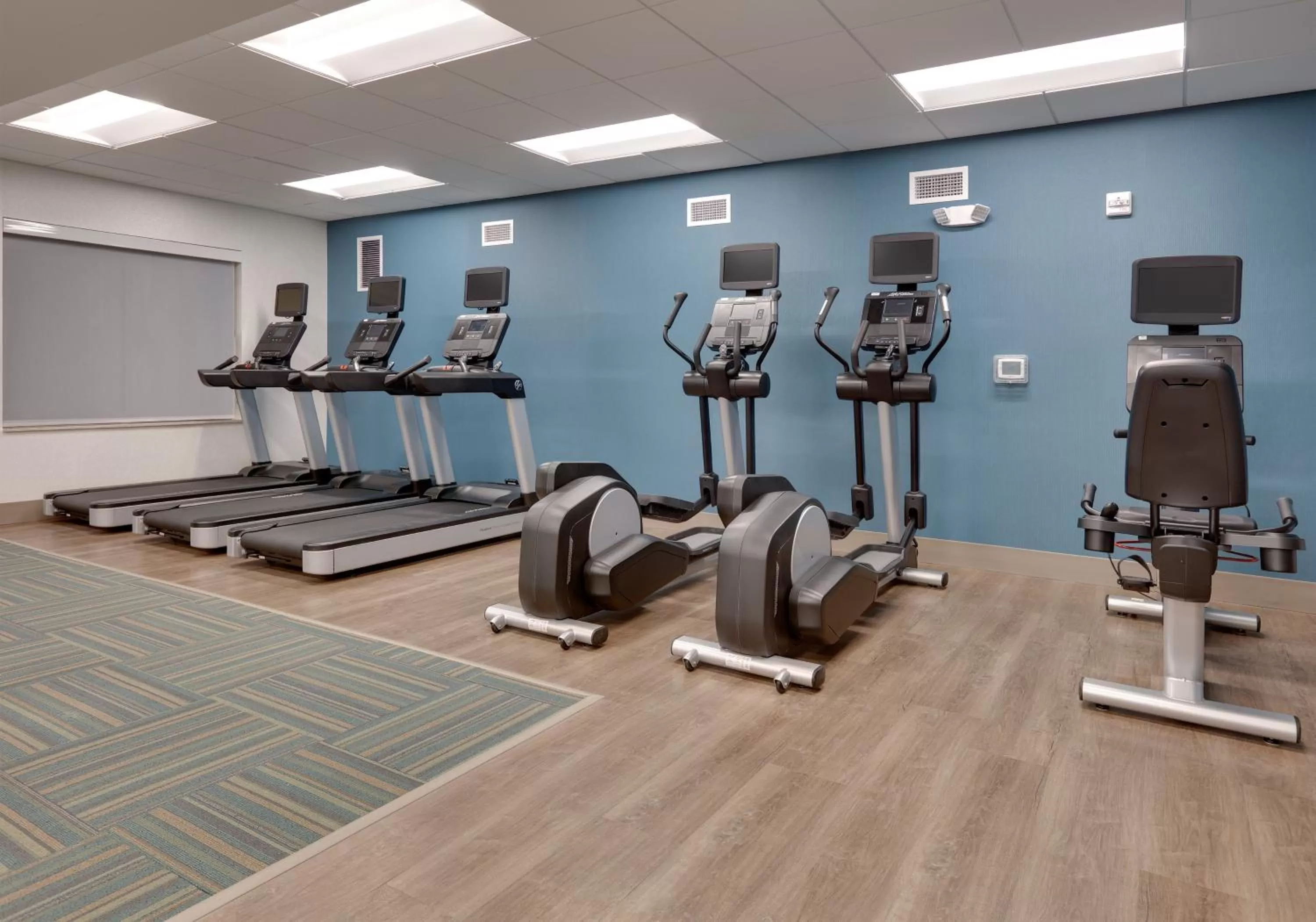 Spa and wellness centre/facilities in Holiday Inn Express & Suites Mitchell by IHG