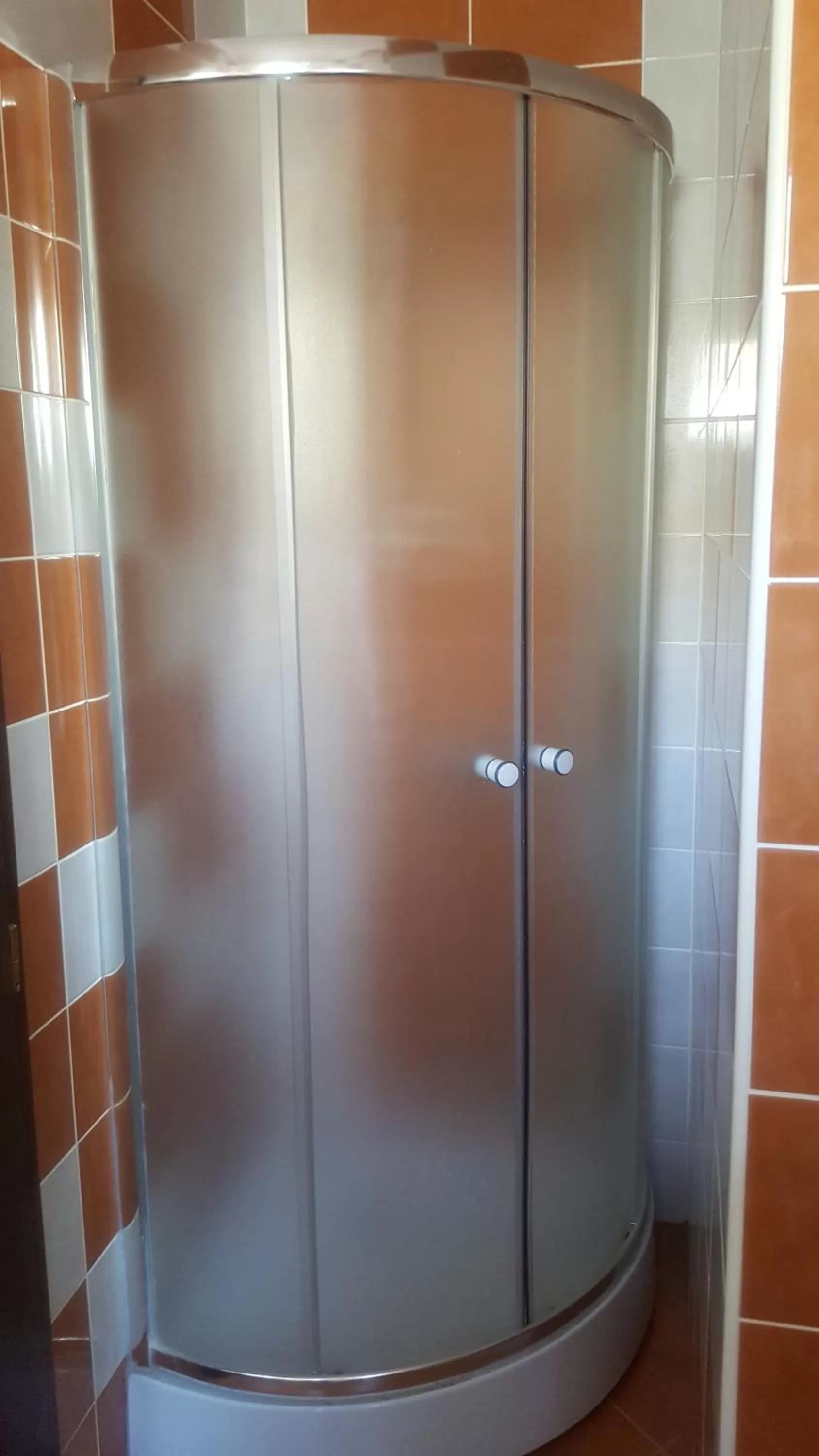 Property building, Bathroom in Hazanéző Panzió