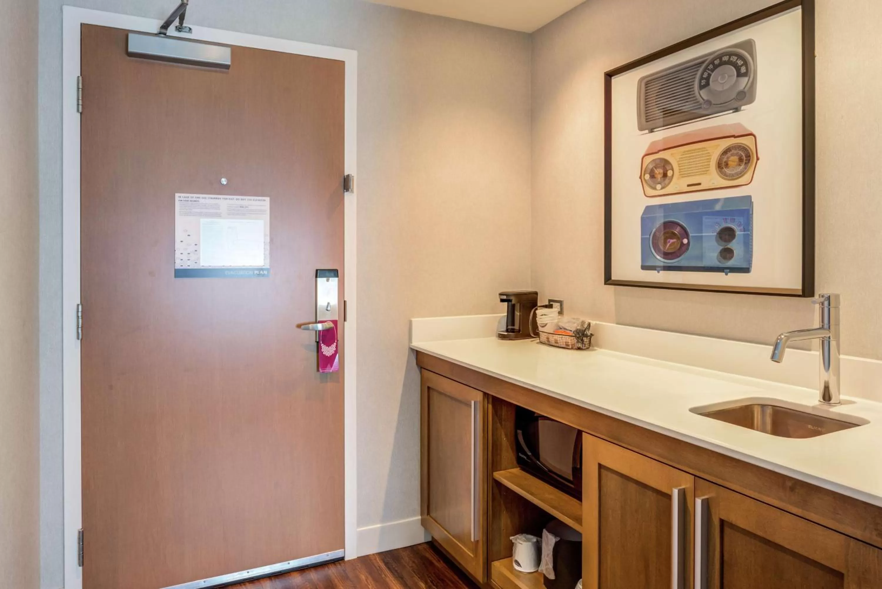 Photo of the whole room in Hampton Inn & Suites Boston/Waltham