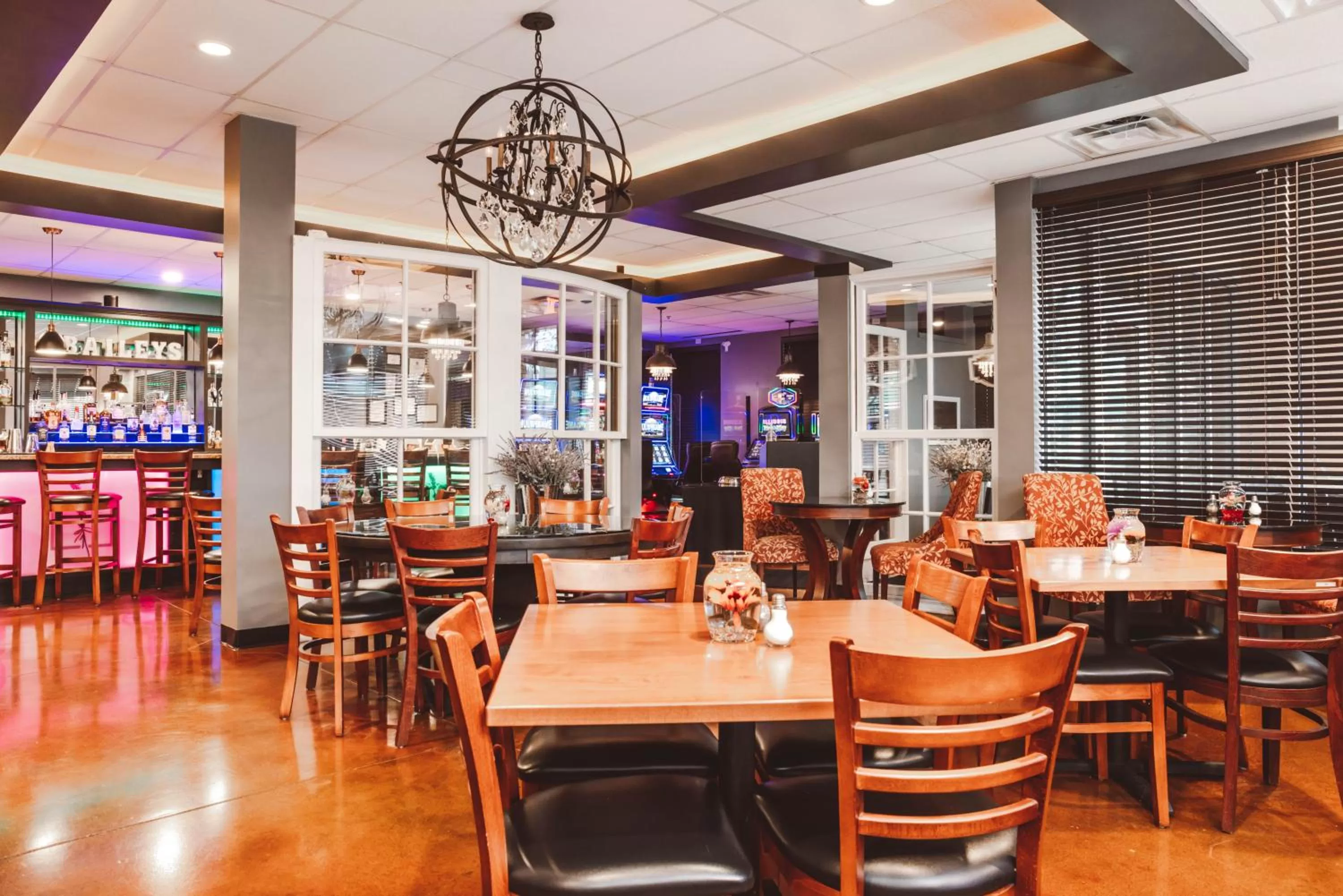 Restaurant/places to eat in The Inn On Sheridan