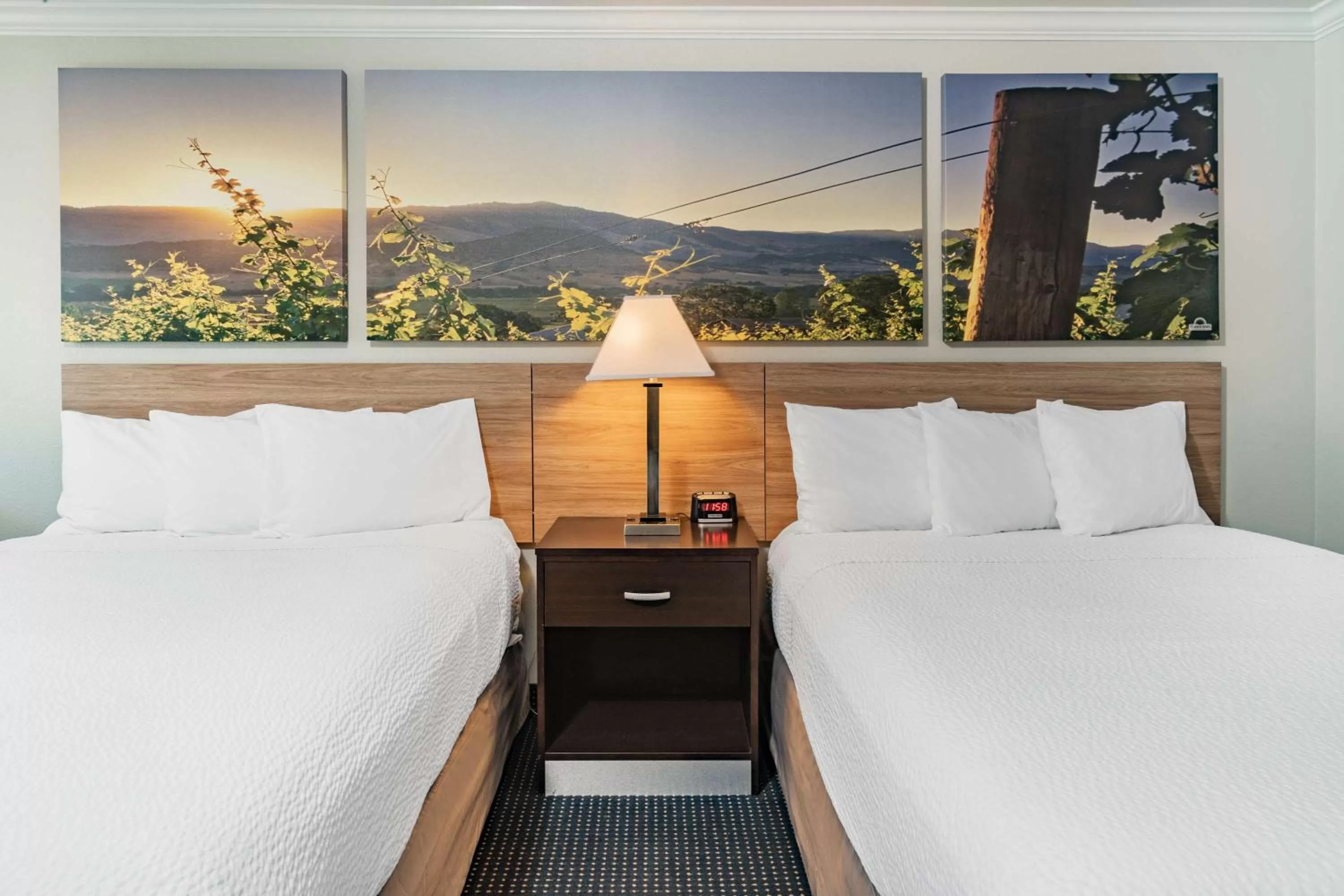 Bedroom, Bed in Days Inn by Wyndham Winnemucca