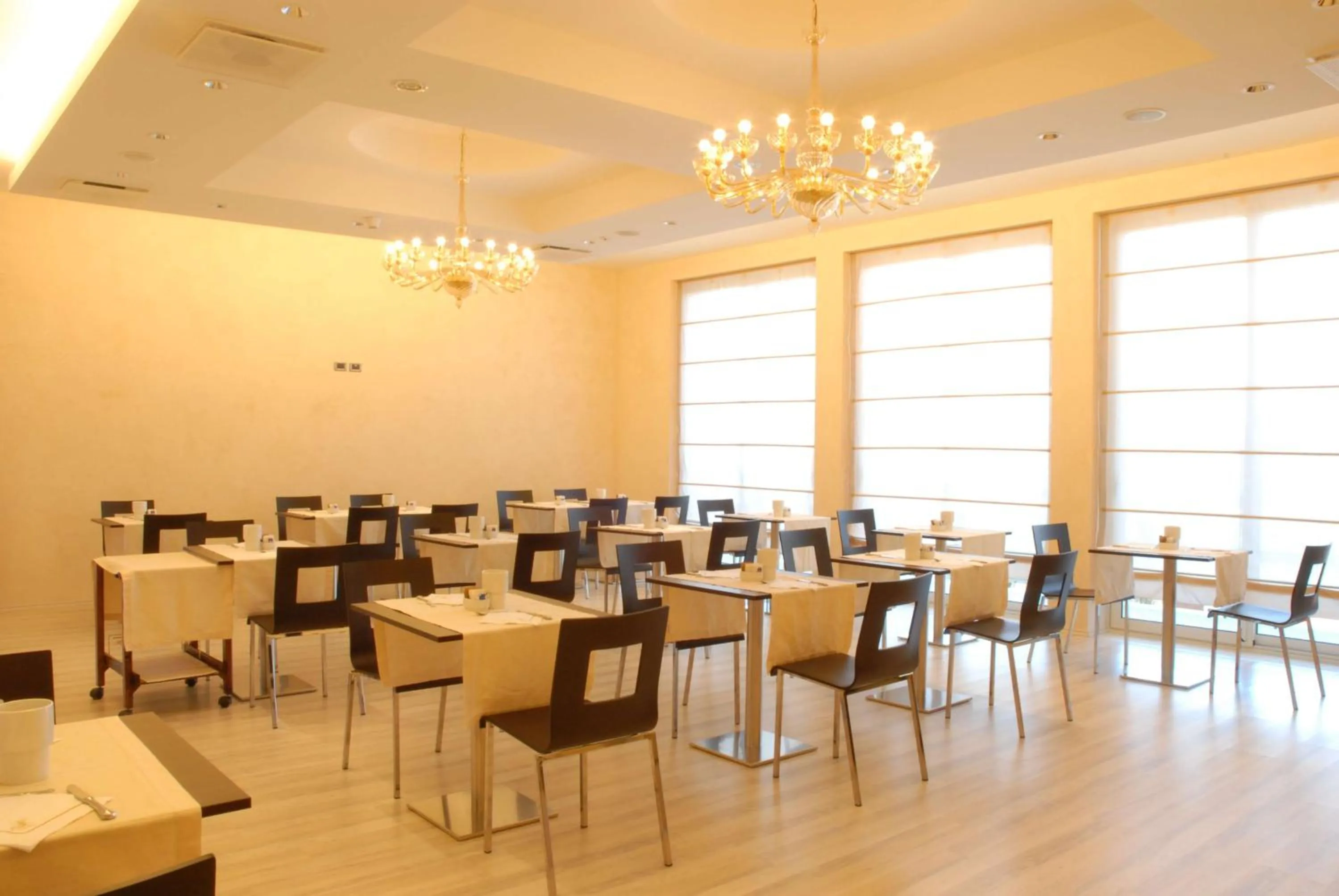 Restaurant/places to eat in San Giorgio, Sure Hotel Collection by Best Western