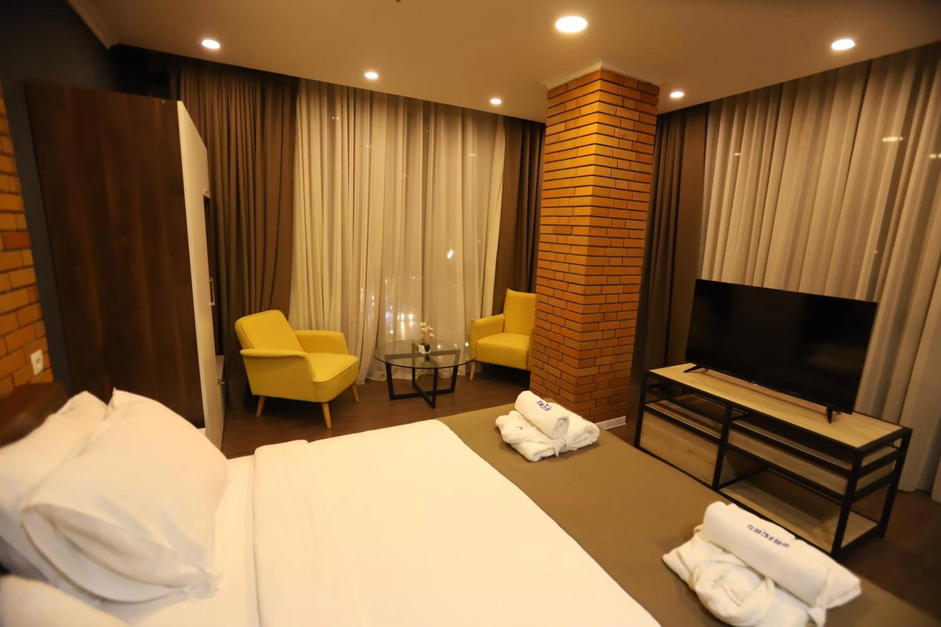 TV and multimedia, Bed in Bricks Hotel Tbilisi