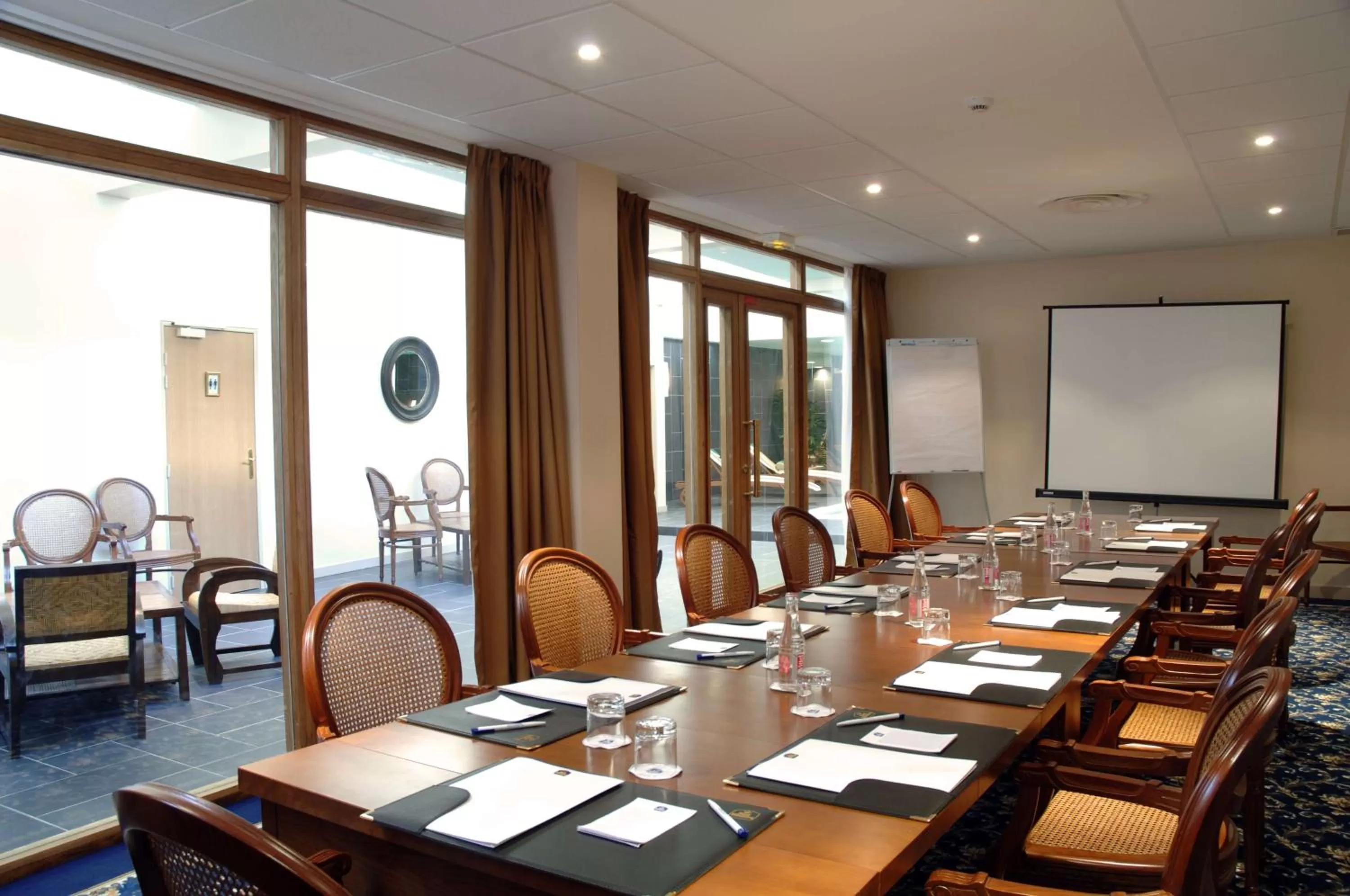 On site in Amiral Hôtel