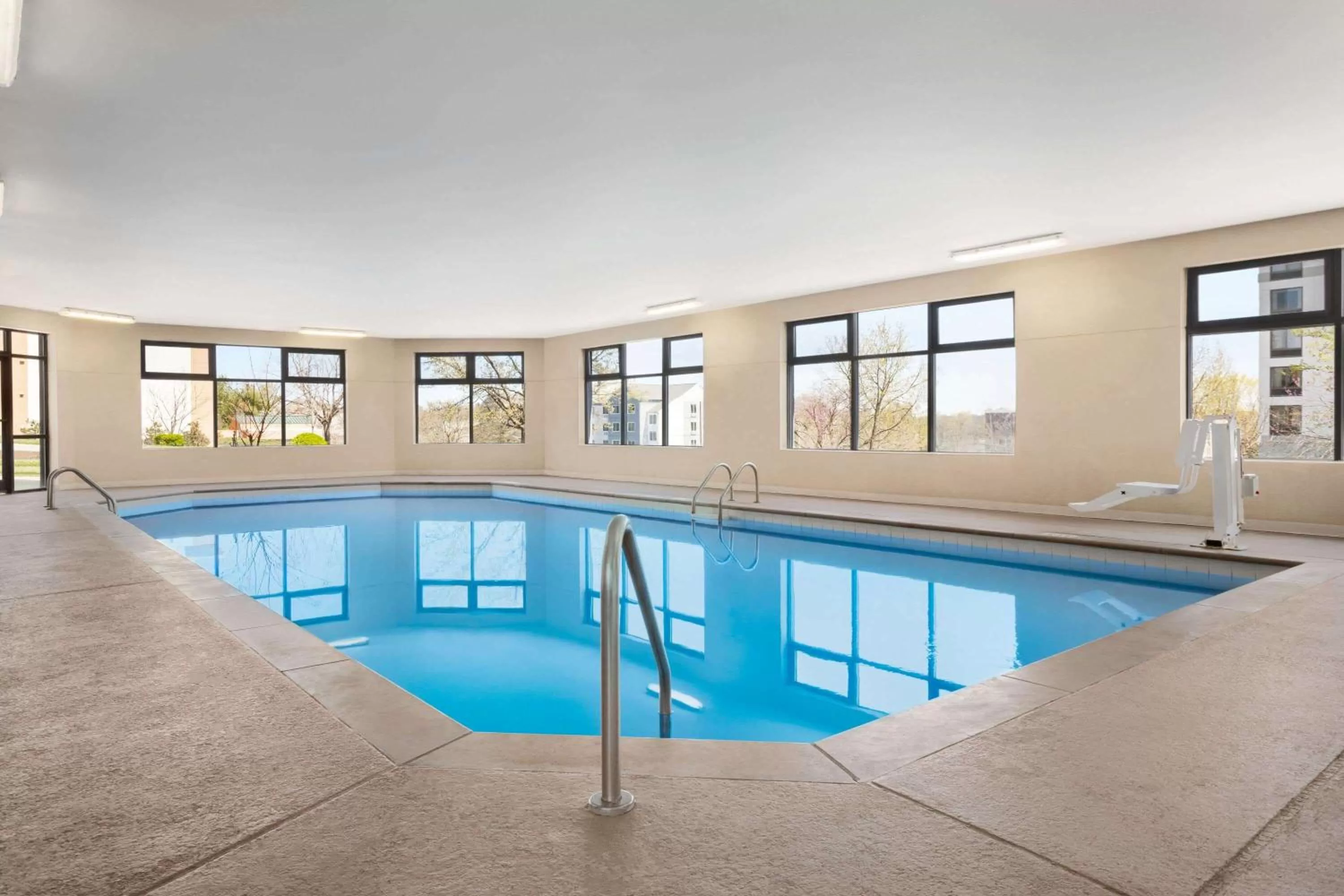 On site in Luxe Studios Nashville Airport