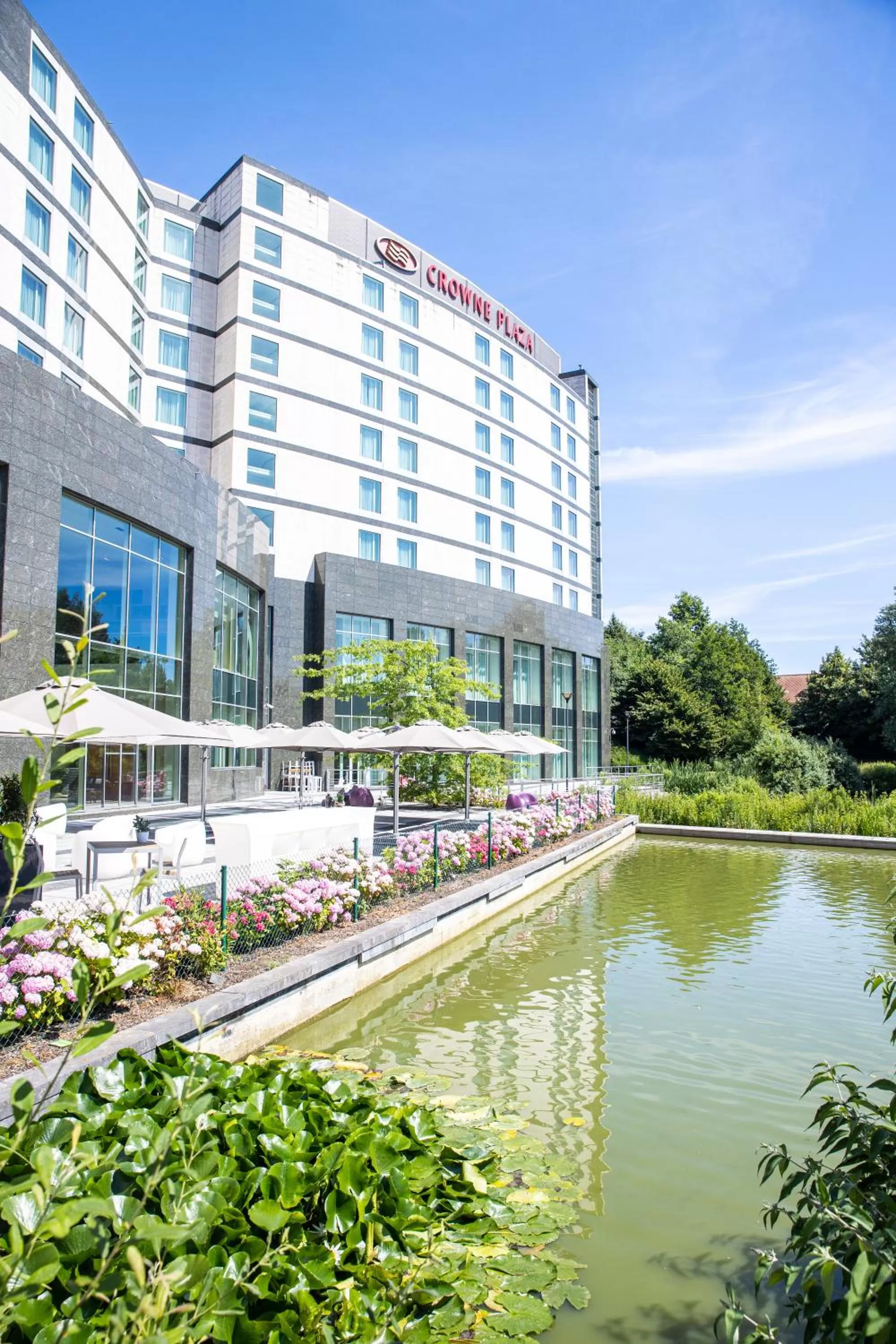Property building in Crowne Plaza Brussels Airport by IHG