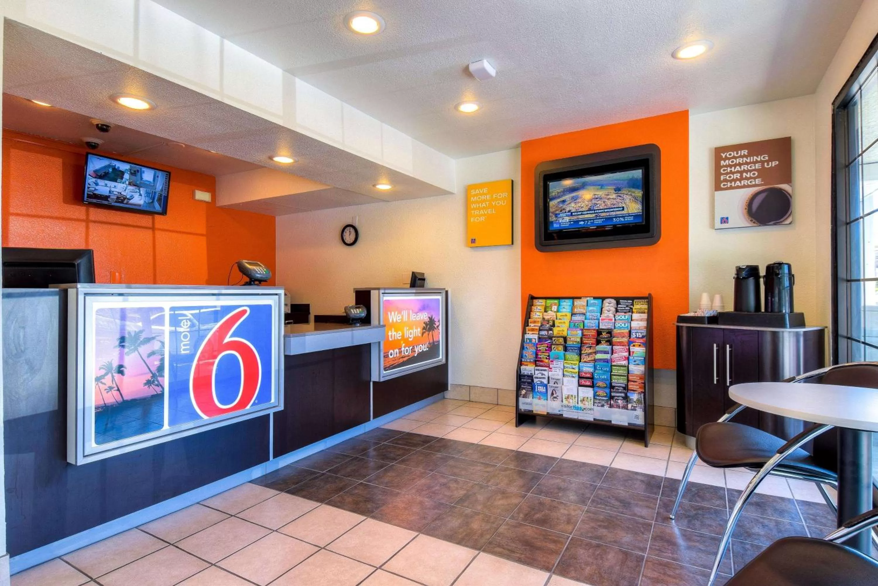 TV and multimedia in Motel 6-Pomona, CA - Los Angeles