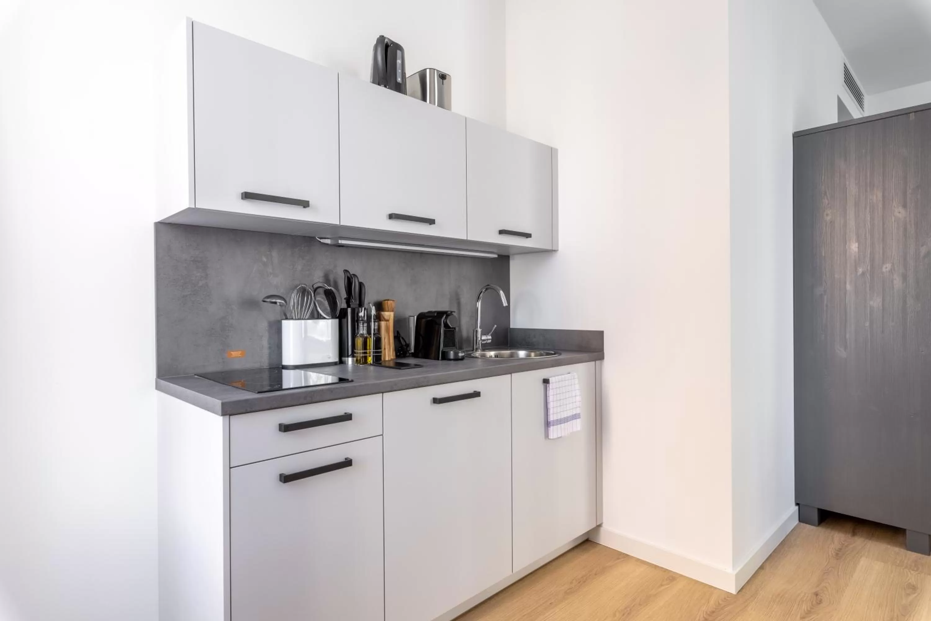 Coffee/tea facilities in Limehome Rosenheim Gillitzerstraße