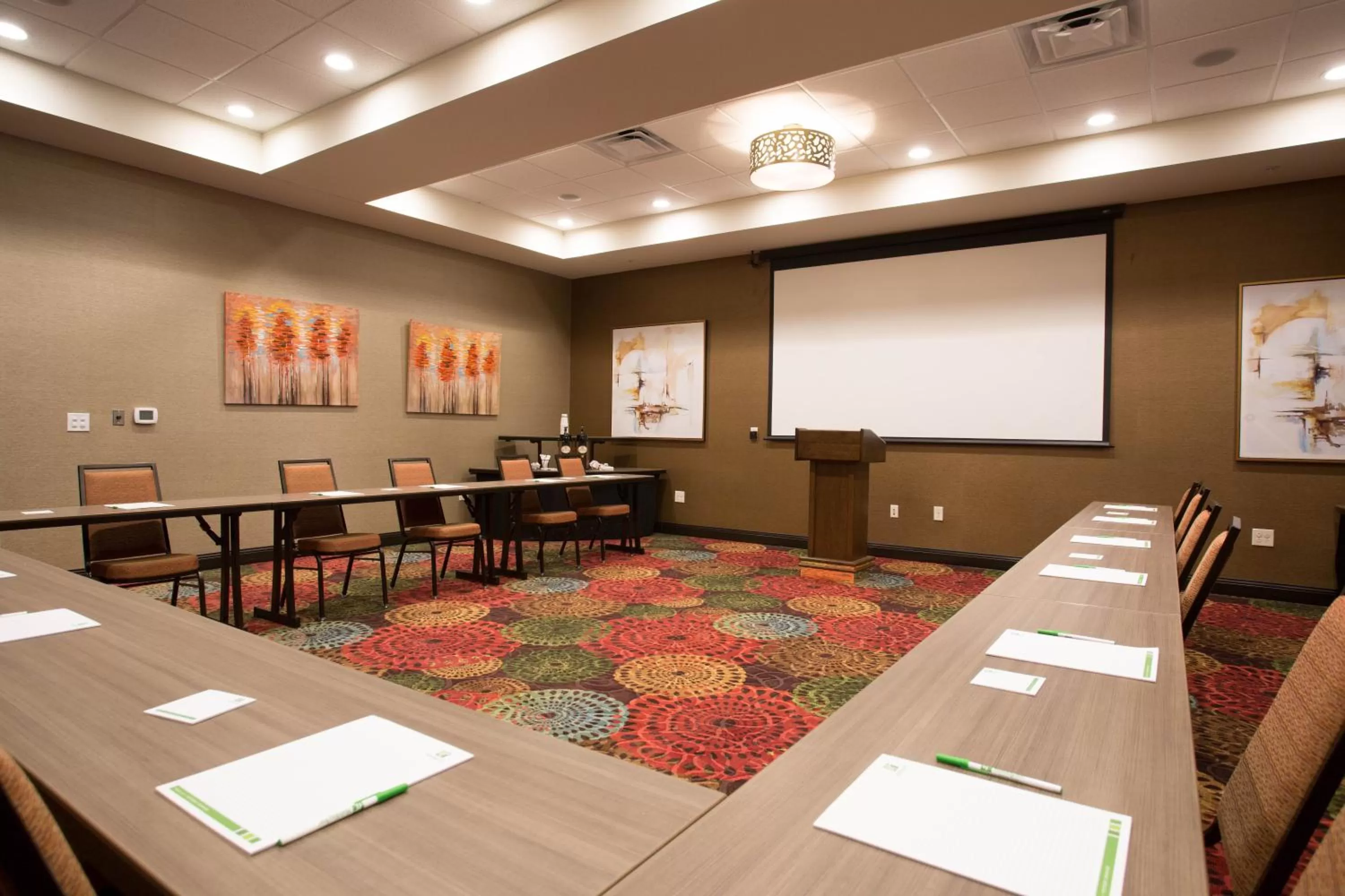 Meeting/conference room in Holiday Inn Murfreesboro by IHG