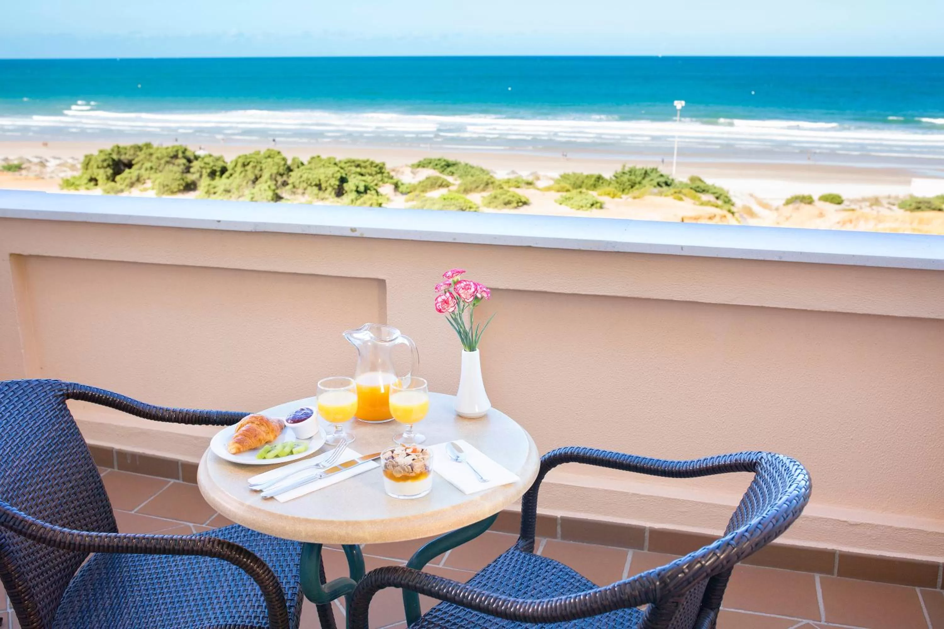 Balcony/Terrace in Hipotels Playa La Barrosa - Adults Only