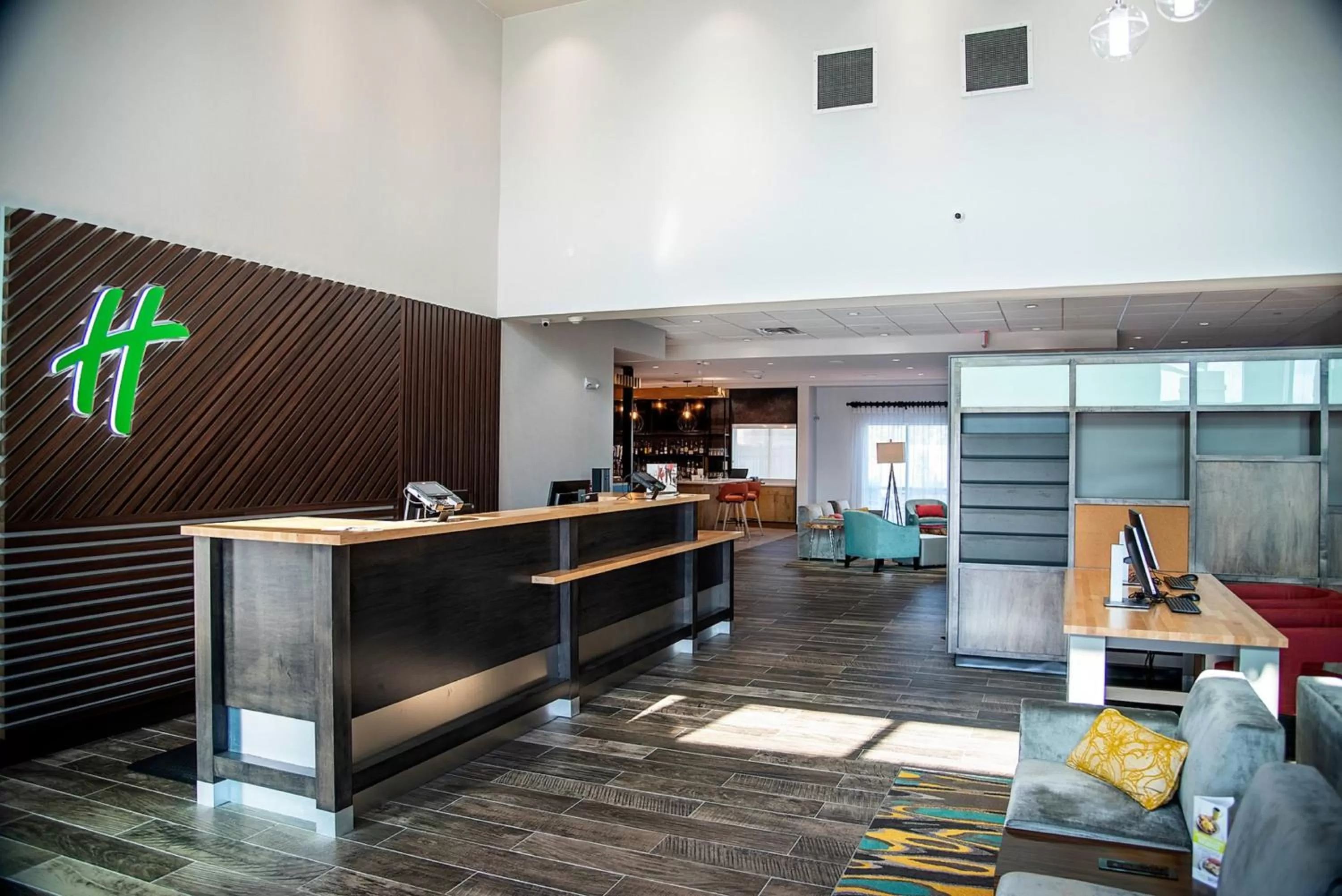 Property building in Holiday Inn & Suites - Savannah Airport - Pooler by IHG