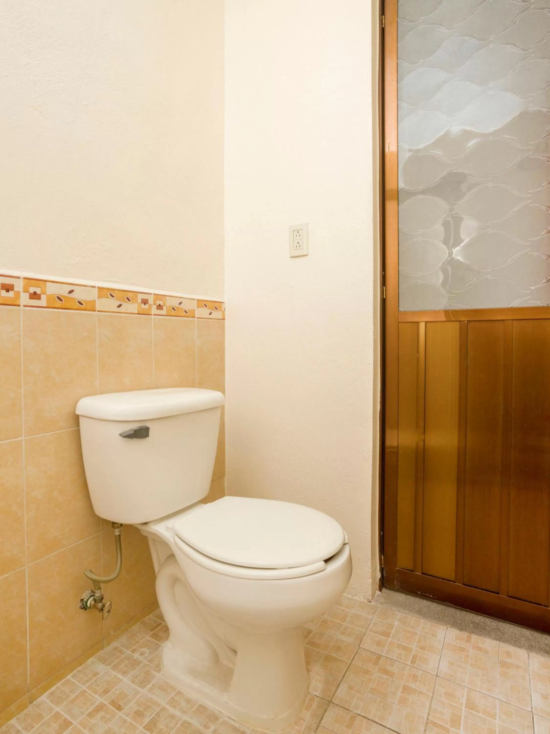 Bathroom in OYO Hotel Montes, Atlixco Puebla