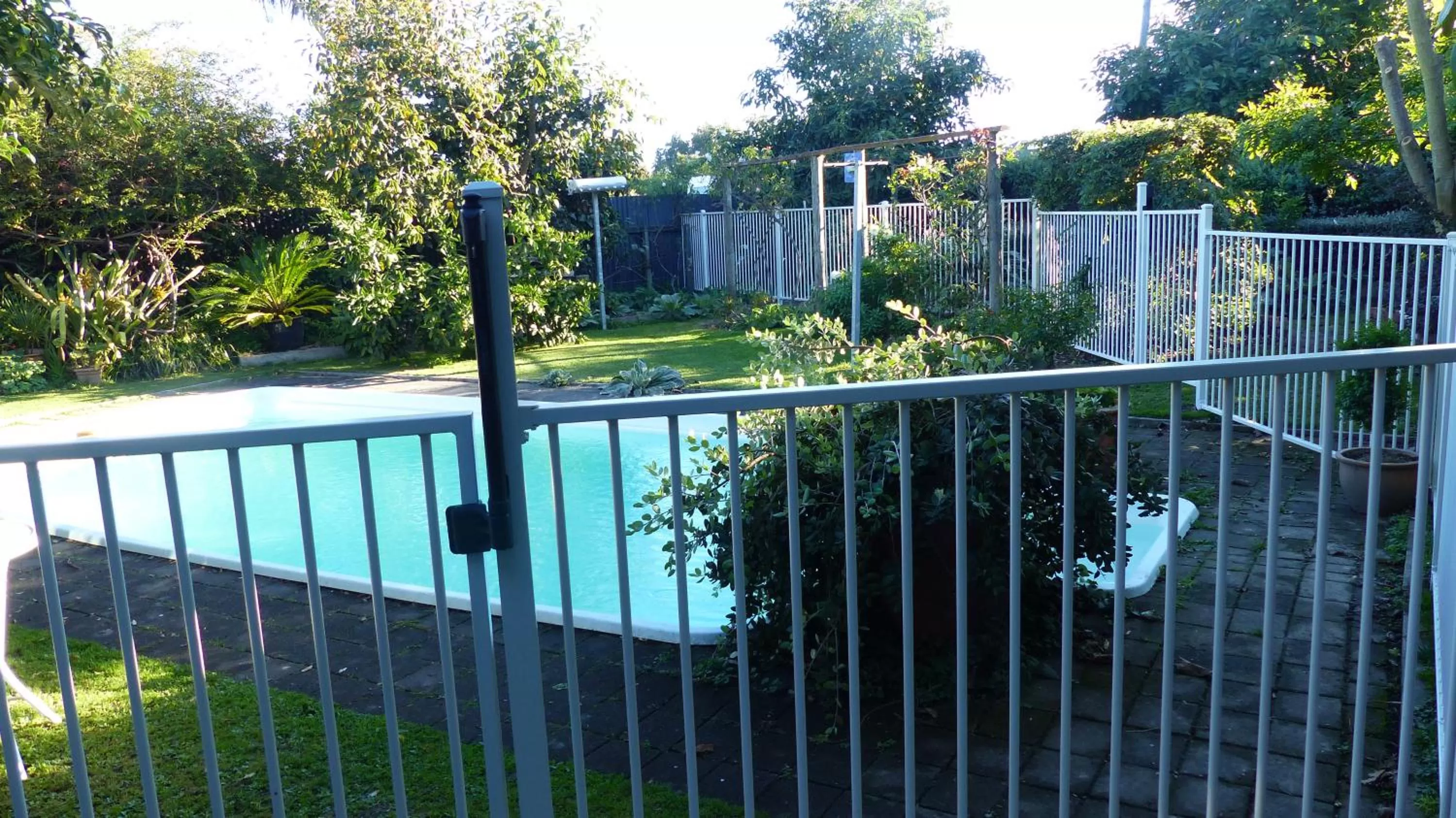 Swimming pool, Pool View in Ashcroft Gardens Bed & Breakfast