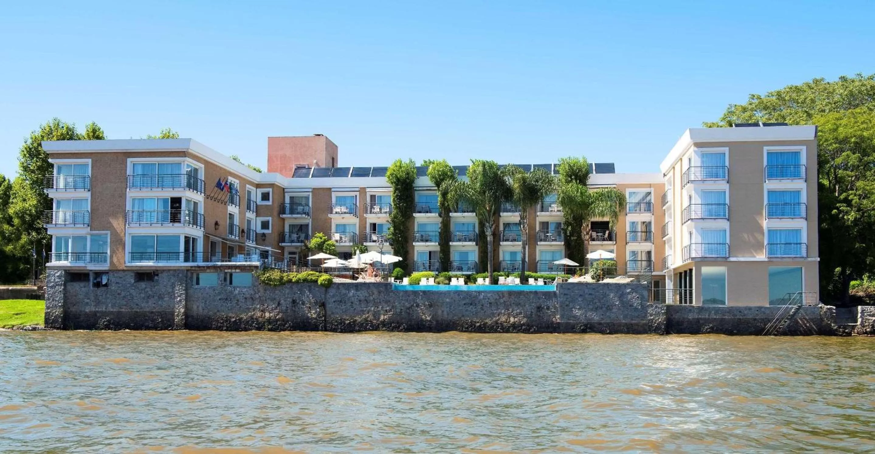 Property building in Radisson Hotel Colonia del Sacramento