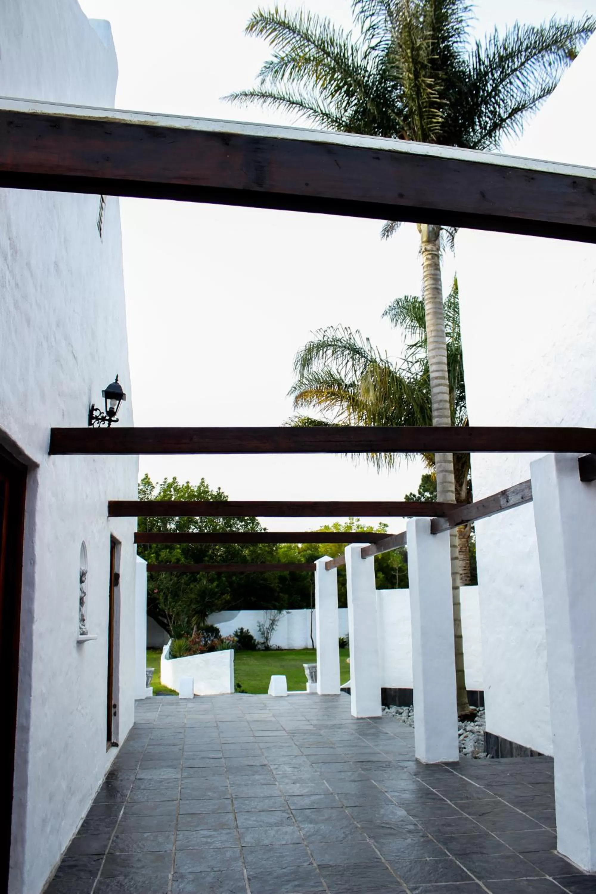 Facade/entrance in Victoria Heights B&B