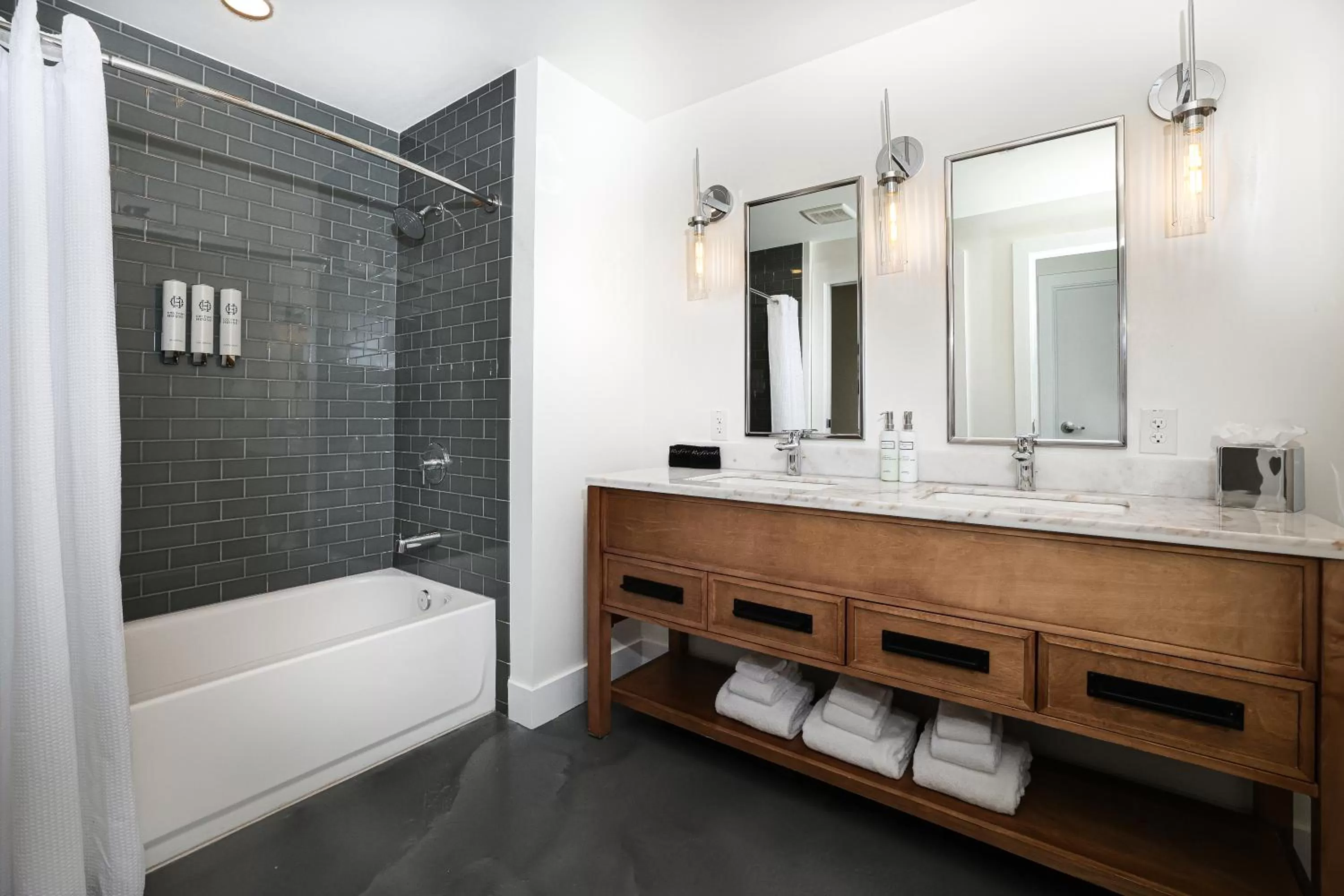 Bathroom in Colton House Hotel