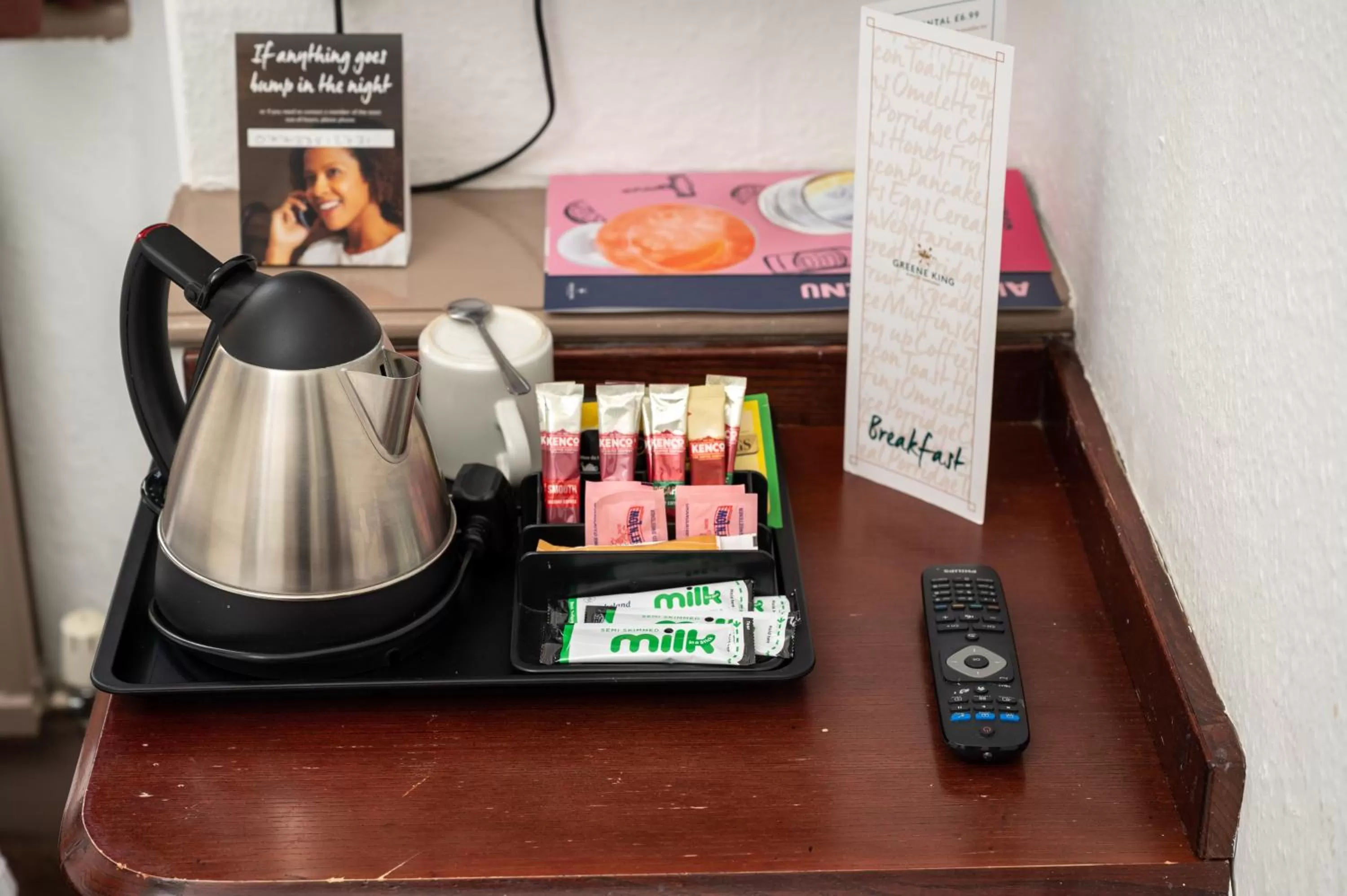 Coffee/tea facilities in Channings Hotel by Greene King Inns