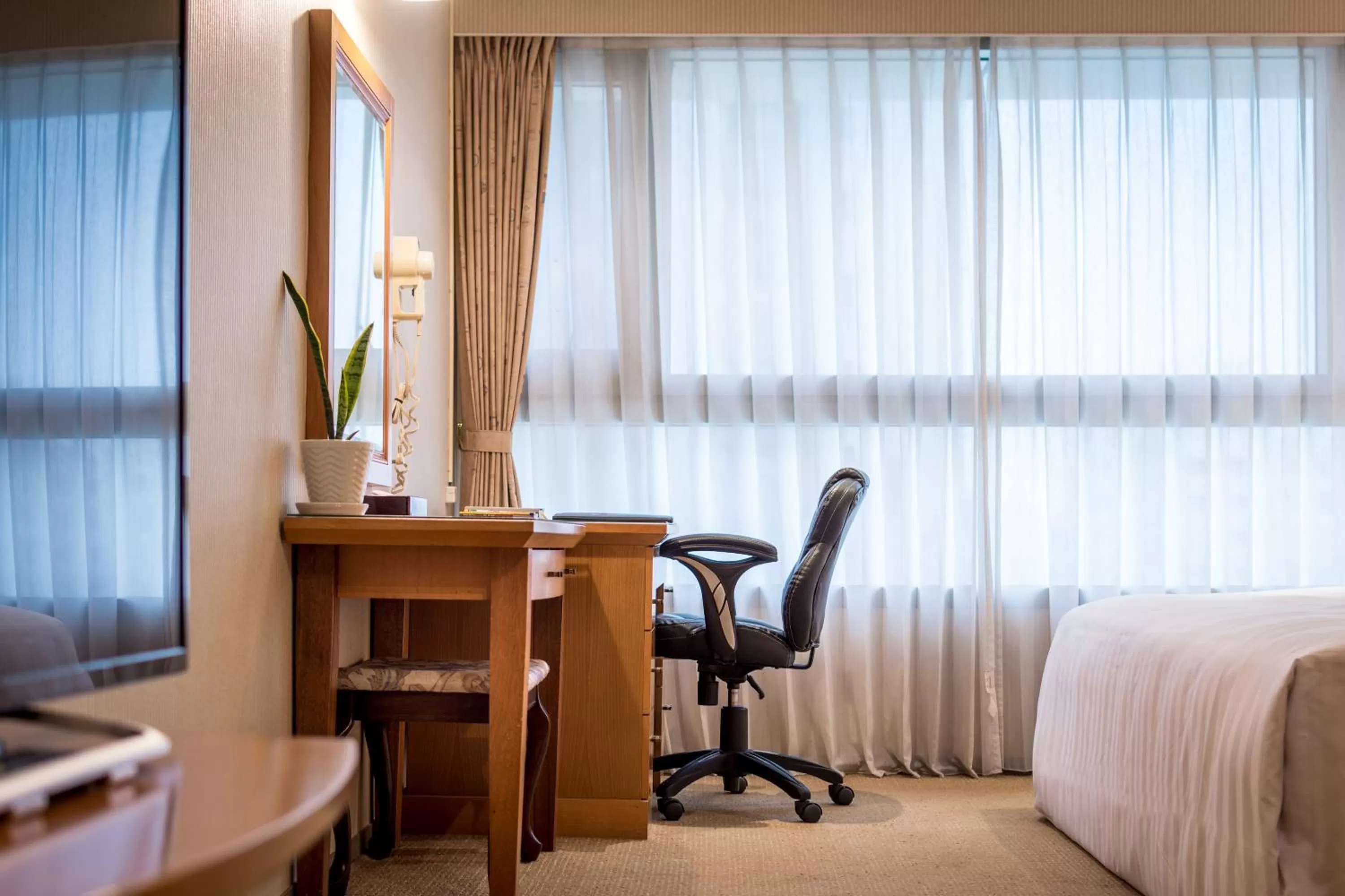 Seating area, Bed in Formosa Corridor Hotel