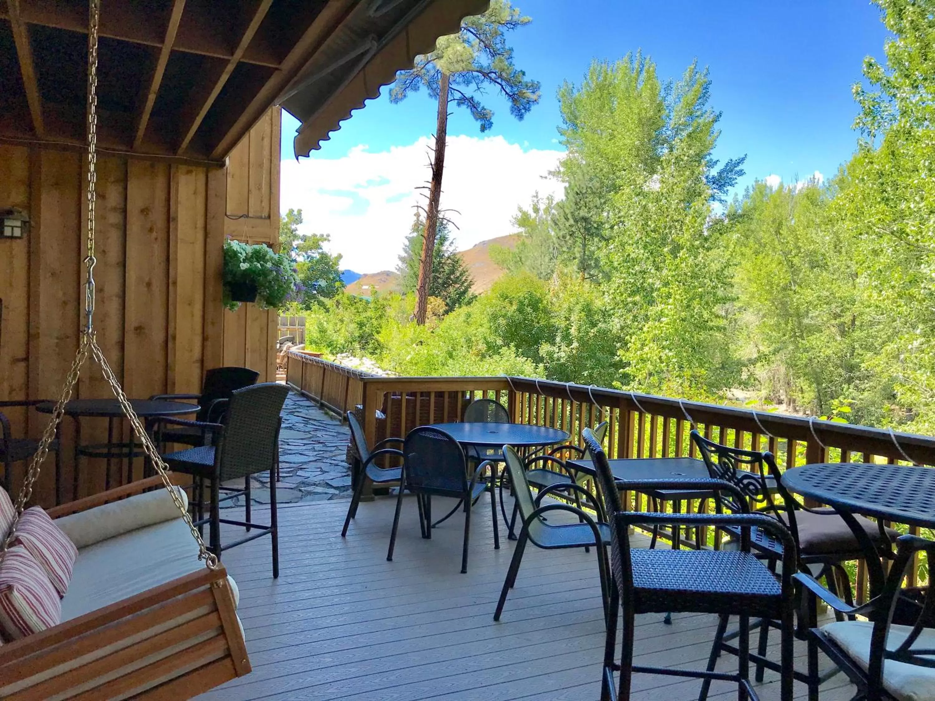 Balcony/Terrace in Twisp River Suites