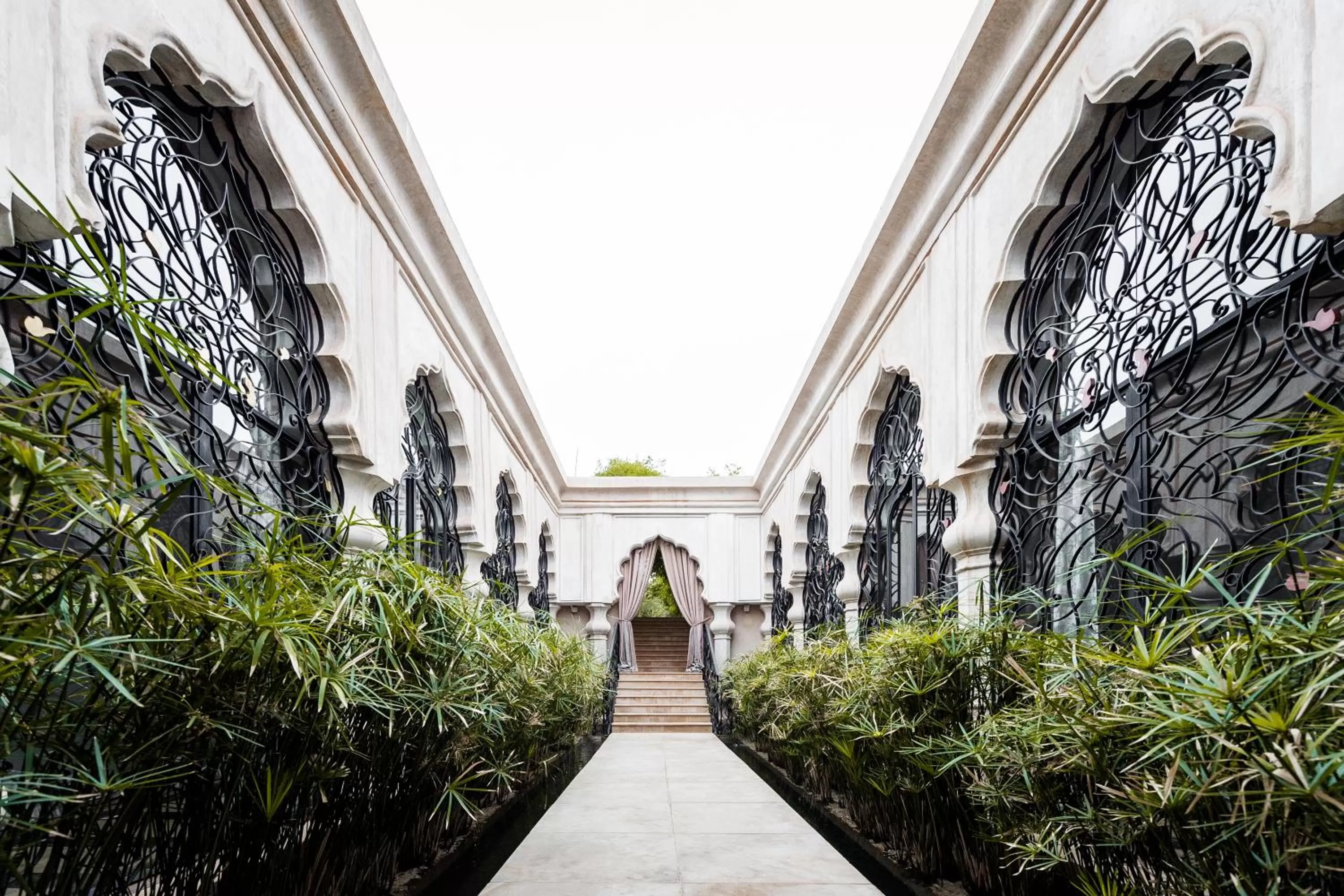 Facade/entrance in Palais Namaskar