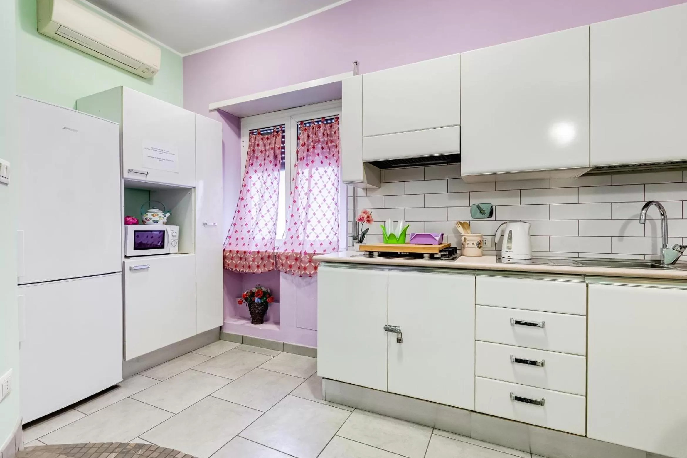 Kitchen or kitchenette in B&B Casa Der Poeta