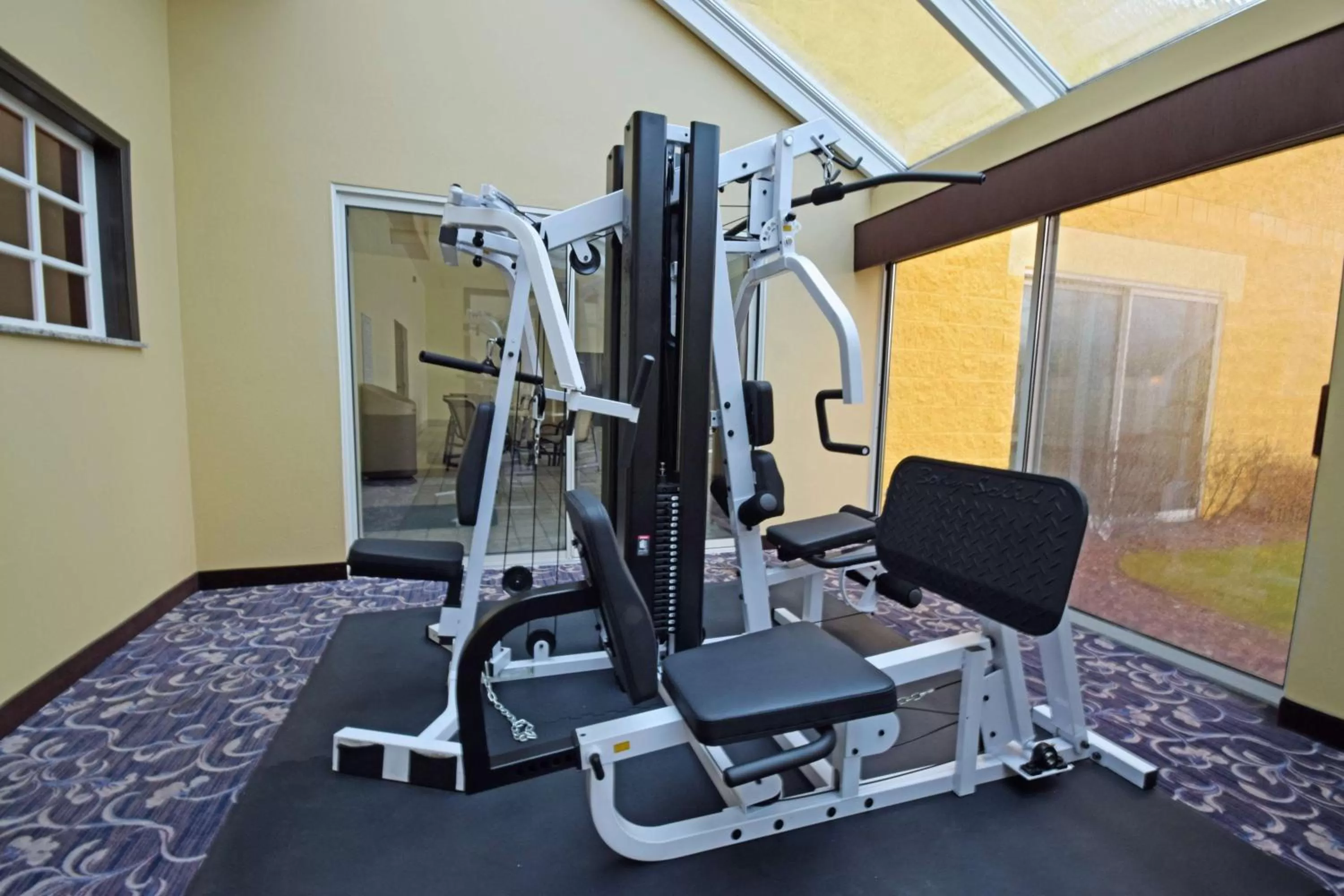 Fitness centre/facilities in Best Western Resort Hotel & Conference Center Portage