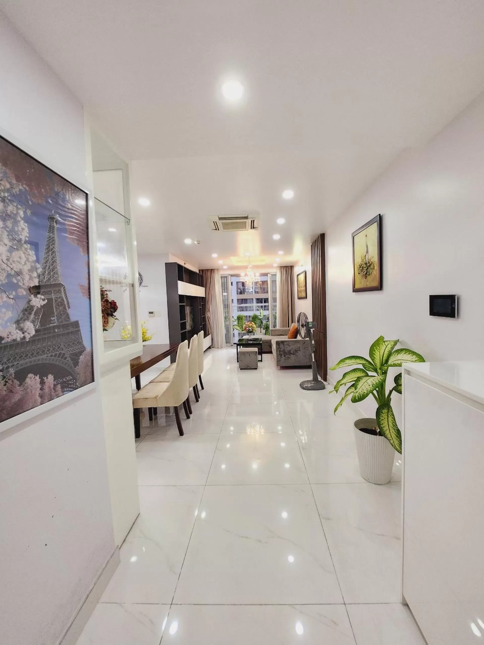 Living room in Scenic Valley Suite