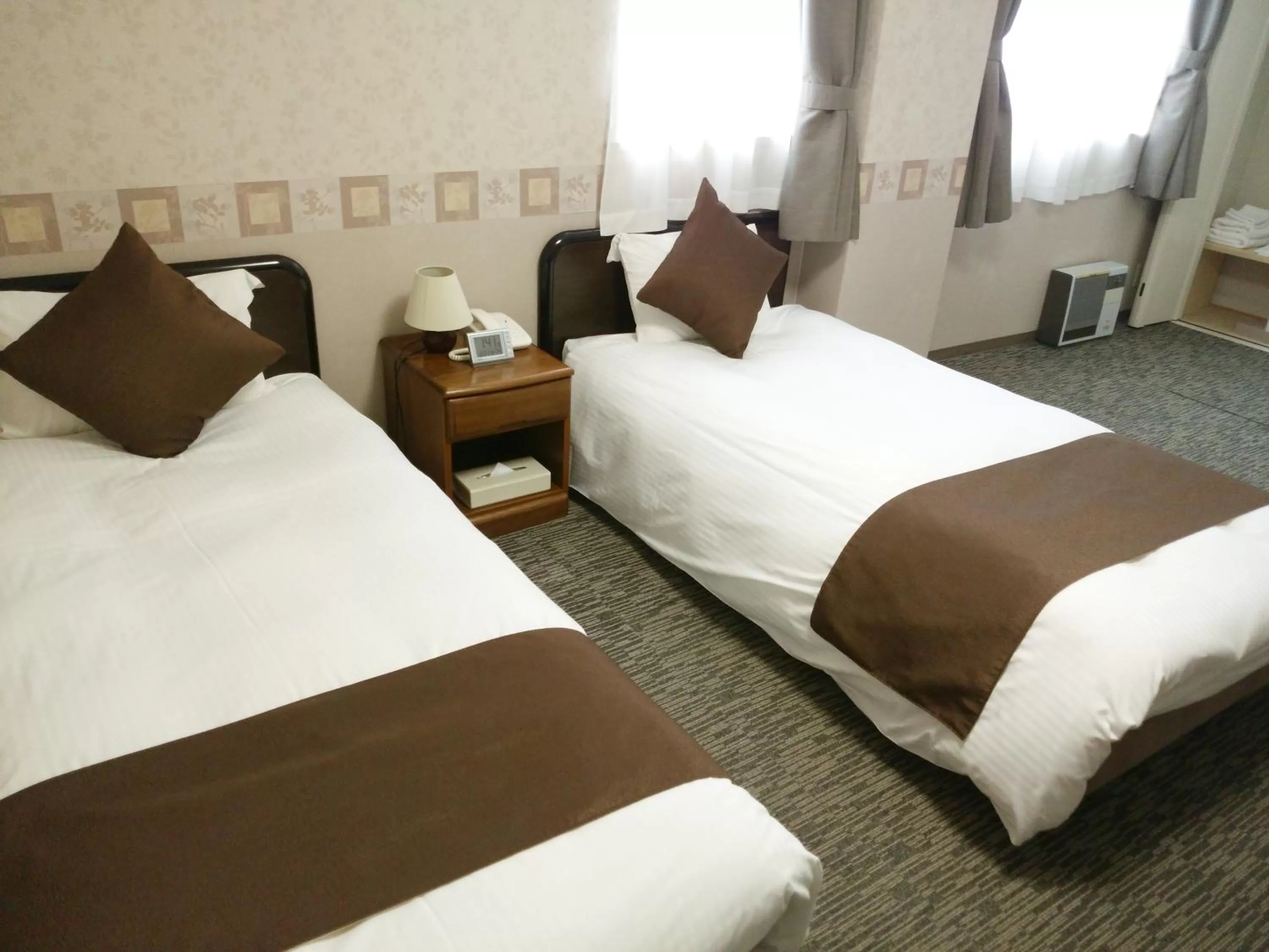 Bed in Resort Inn North Country