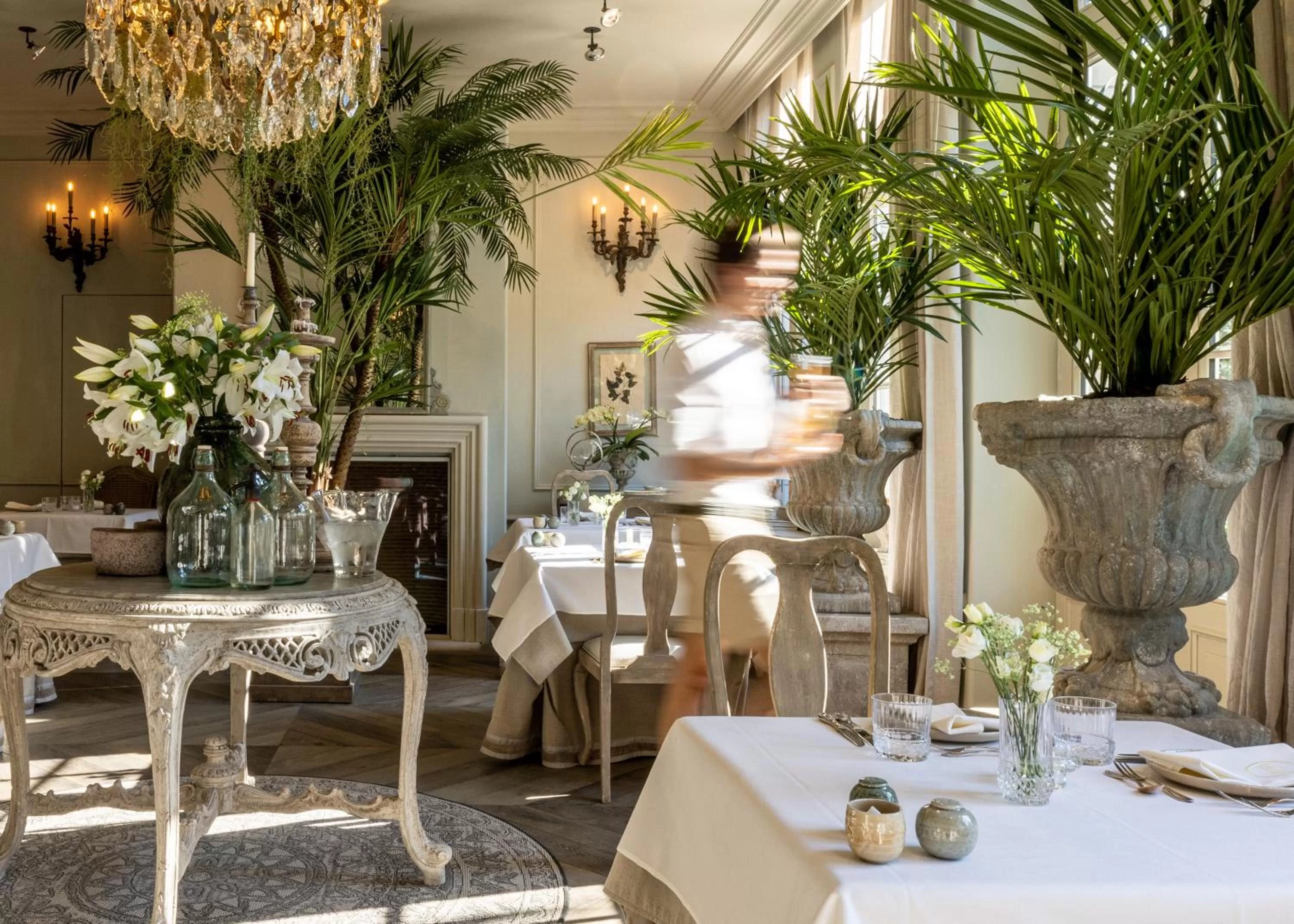 Restaurant/places to eat in The Notary