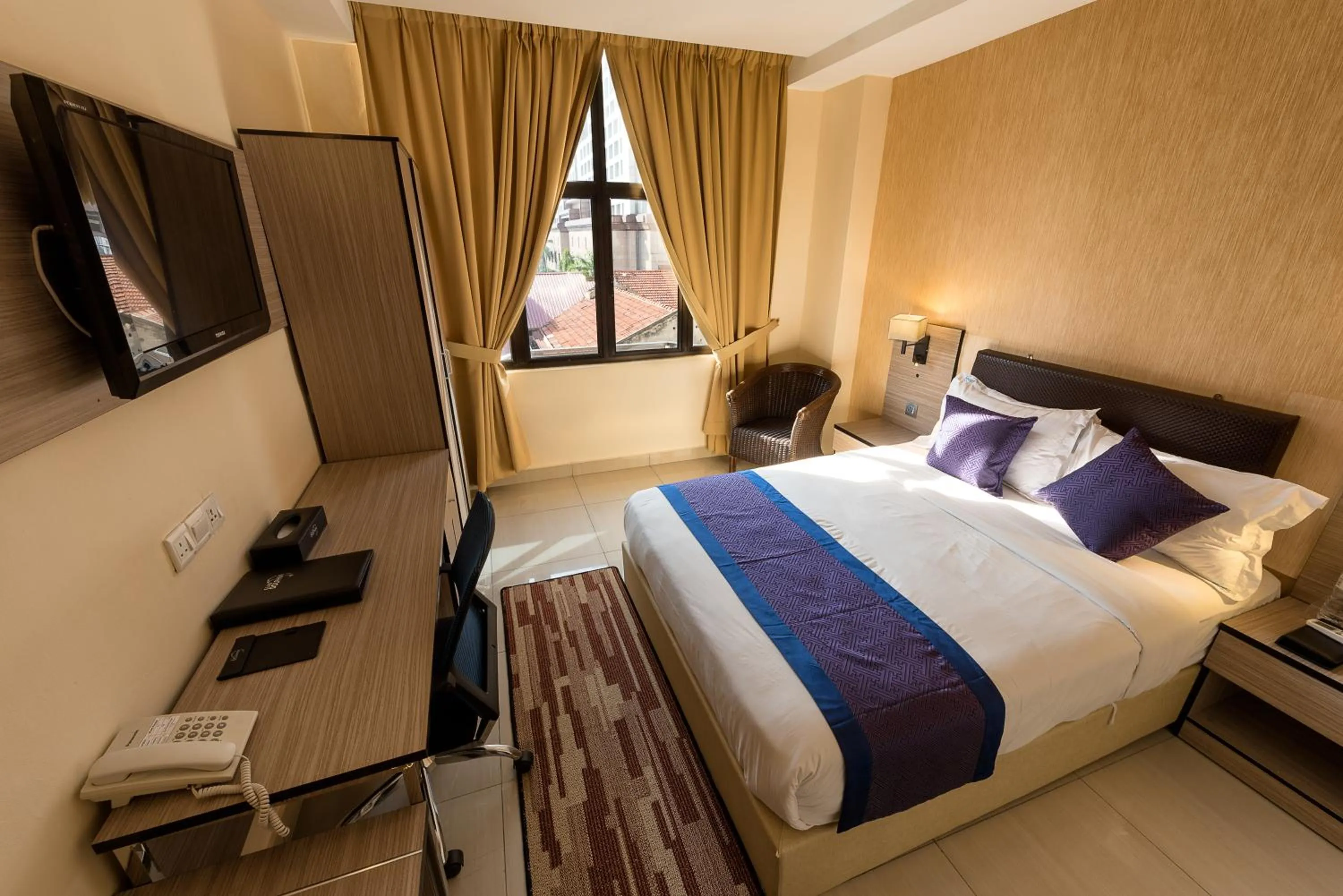 Photo of the whole room in Dolphin Hotel, Chow Kit Kuala Lumpur