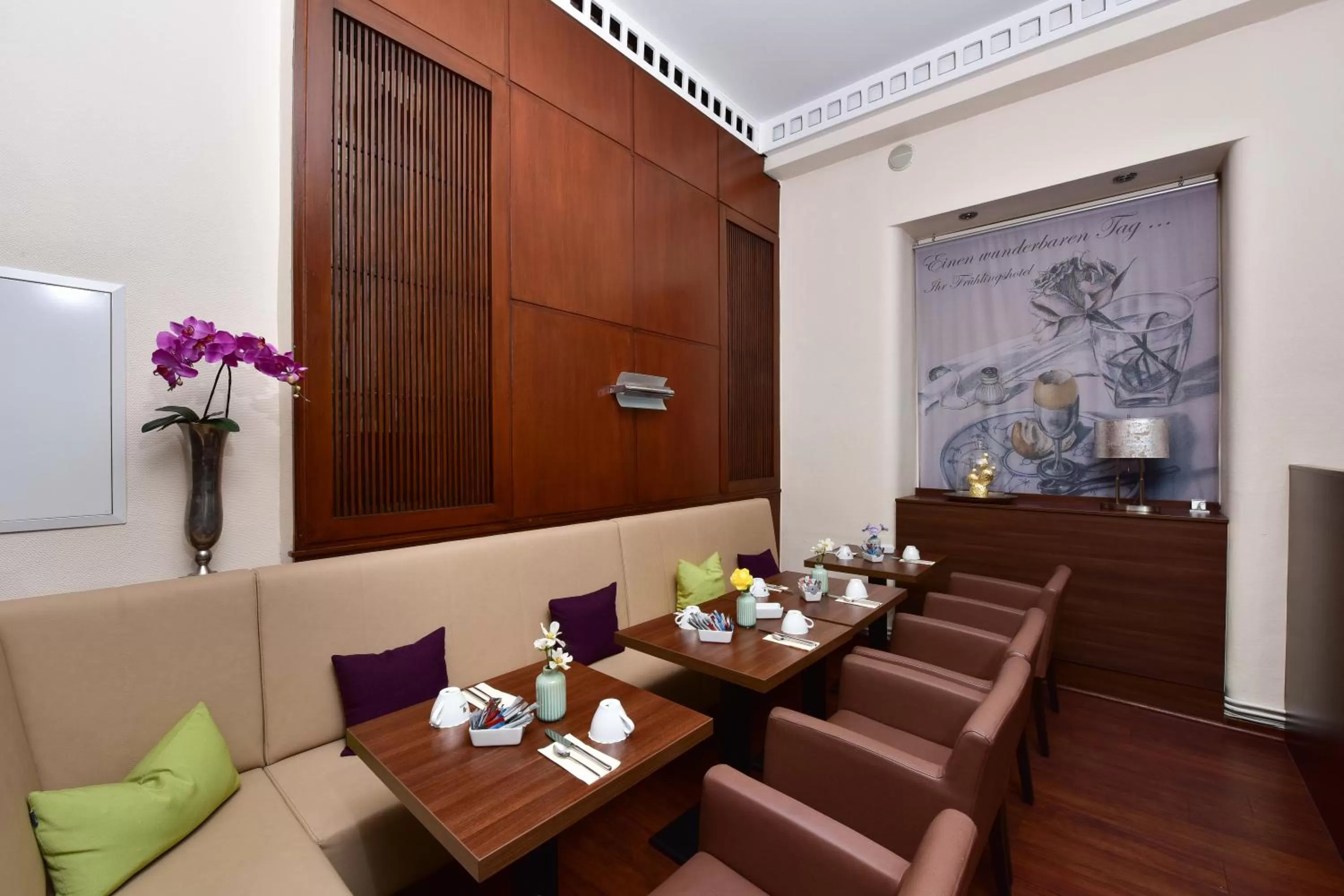 Restaurant/places to eat in Frühlings-Hotel