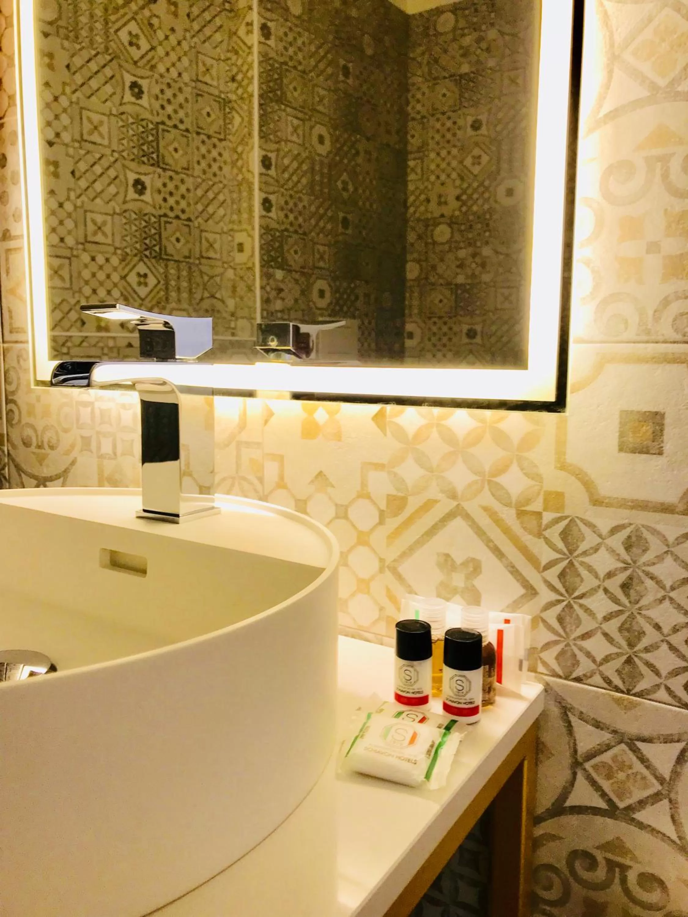 Bathroom in Palazzo Otello 1847 Wellness & Spa