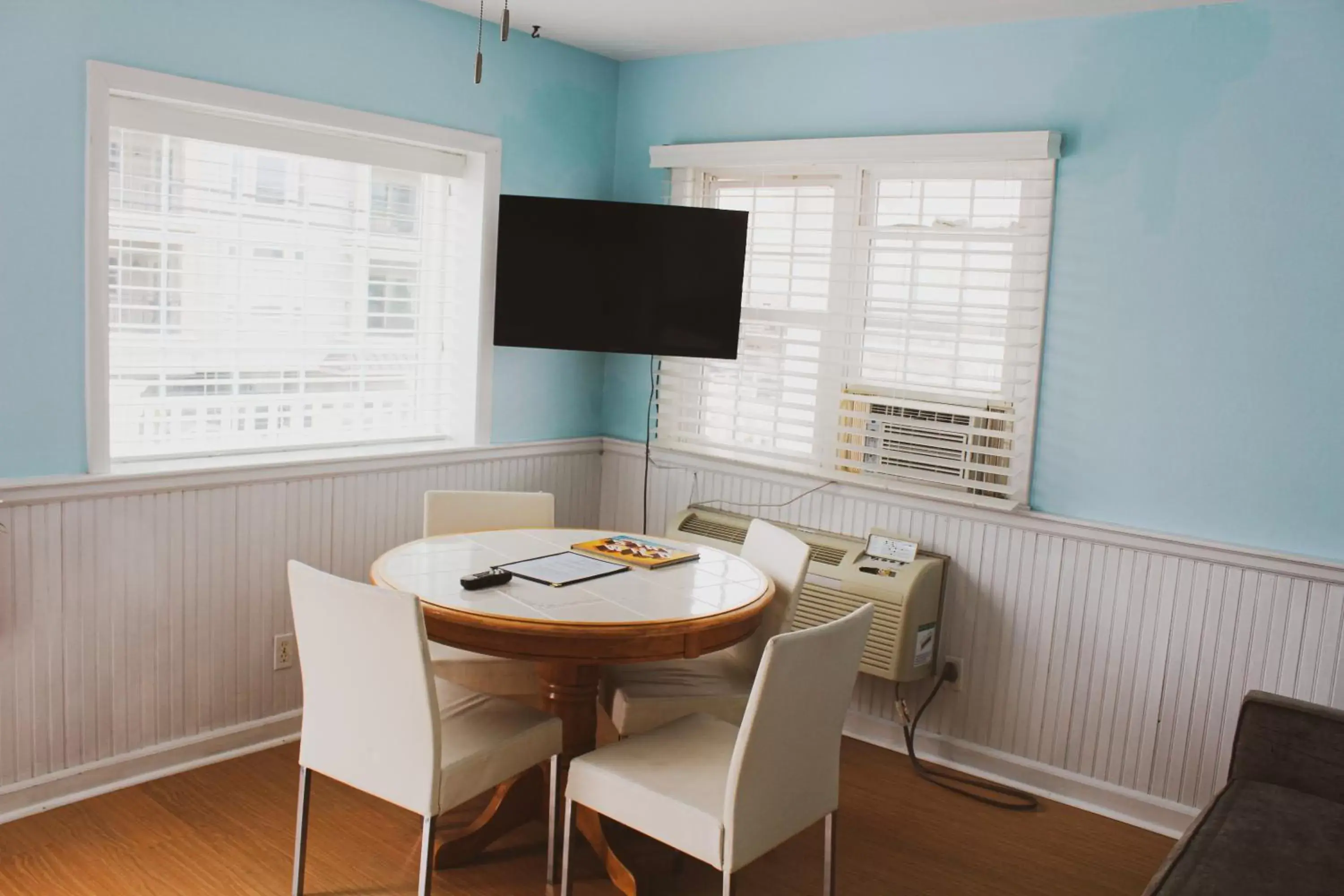 Efficiency Double Room in Saratoga Resort Efficiency Double Room in Saratoga Resort