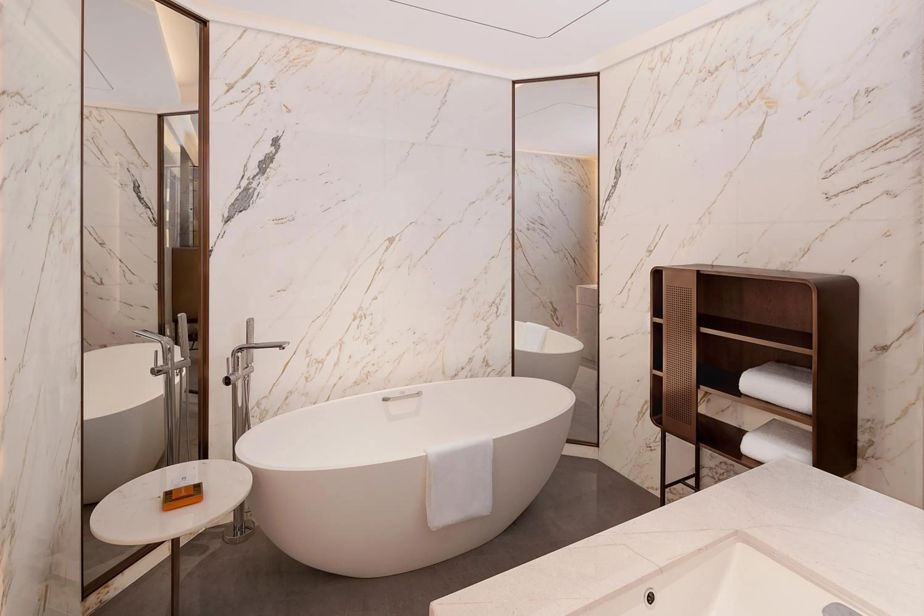 Toilet in Crowne Plaza Qingdao Jinshui by IHG