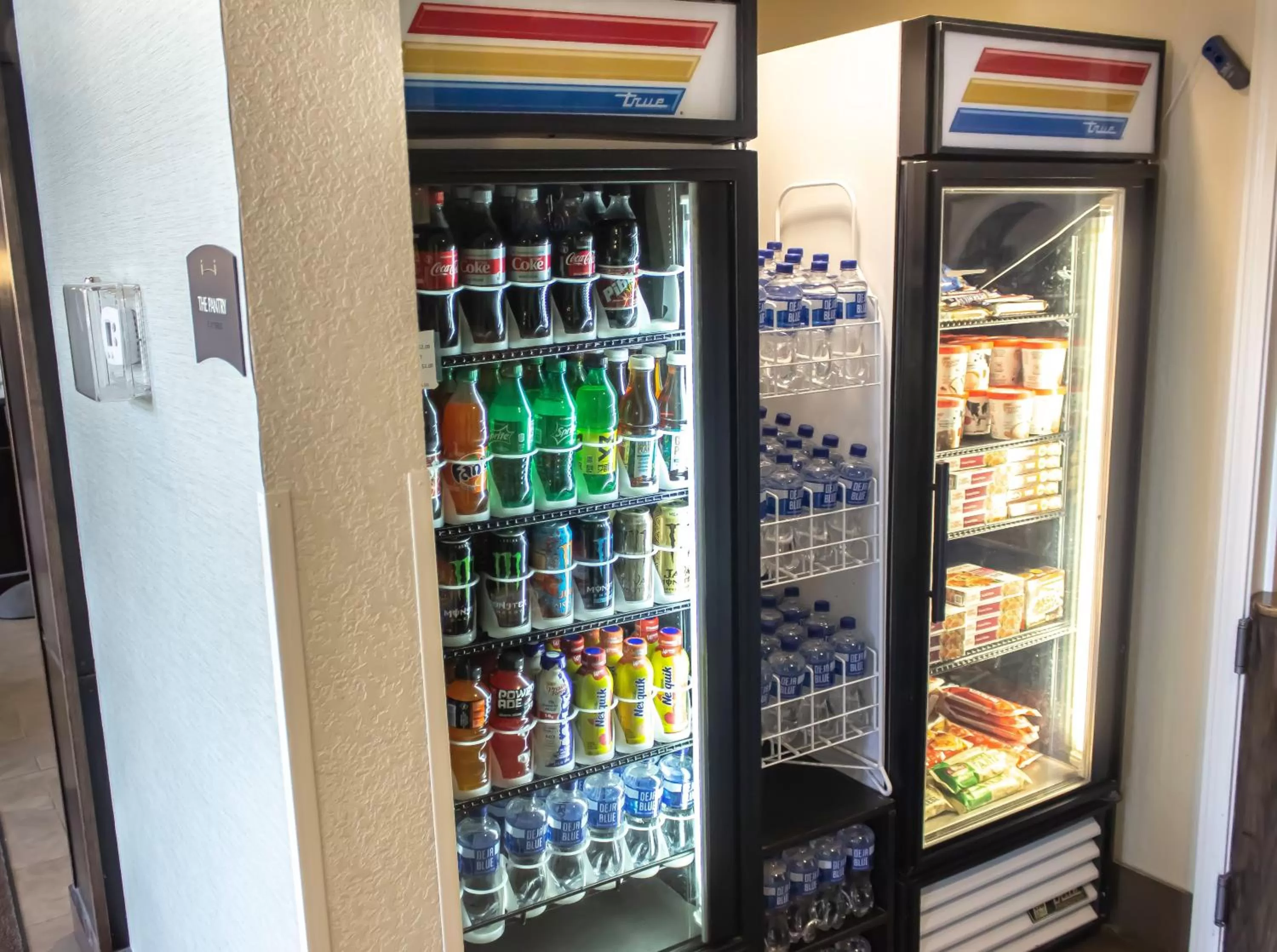 Restaurant/places to eat in Staybridge Suites Minot by IHG