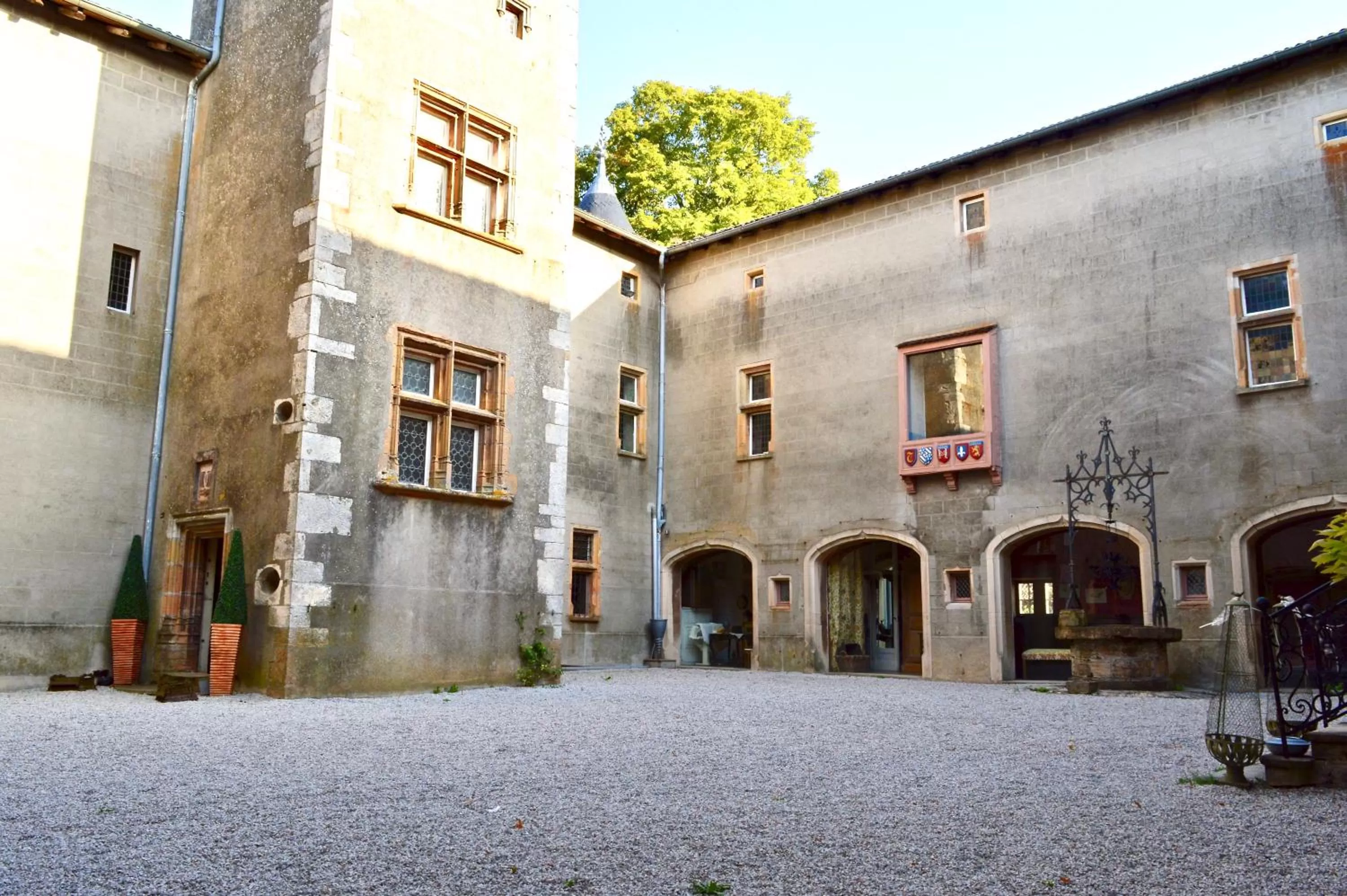Property Building in Château de Varennes