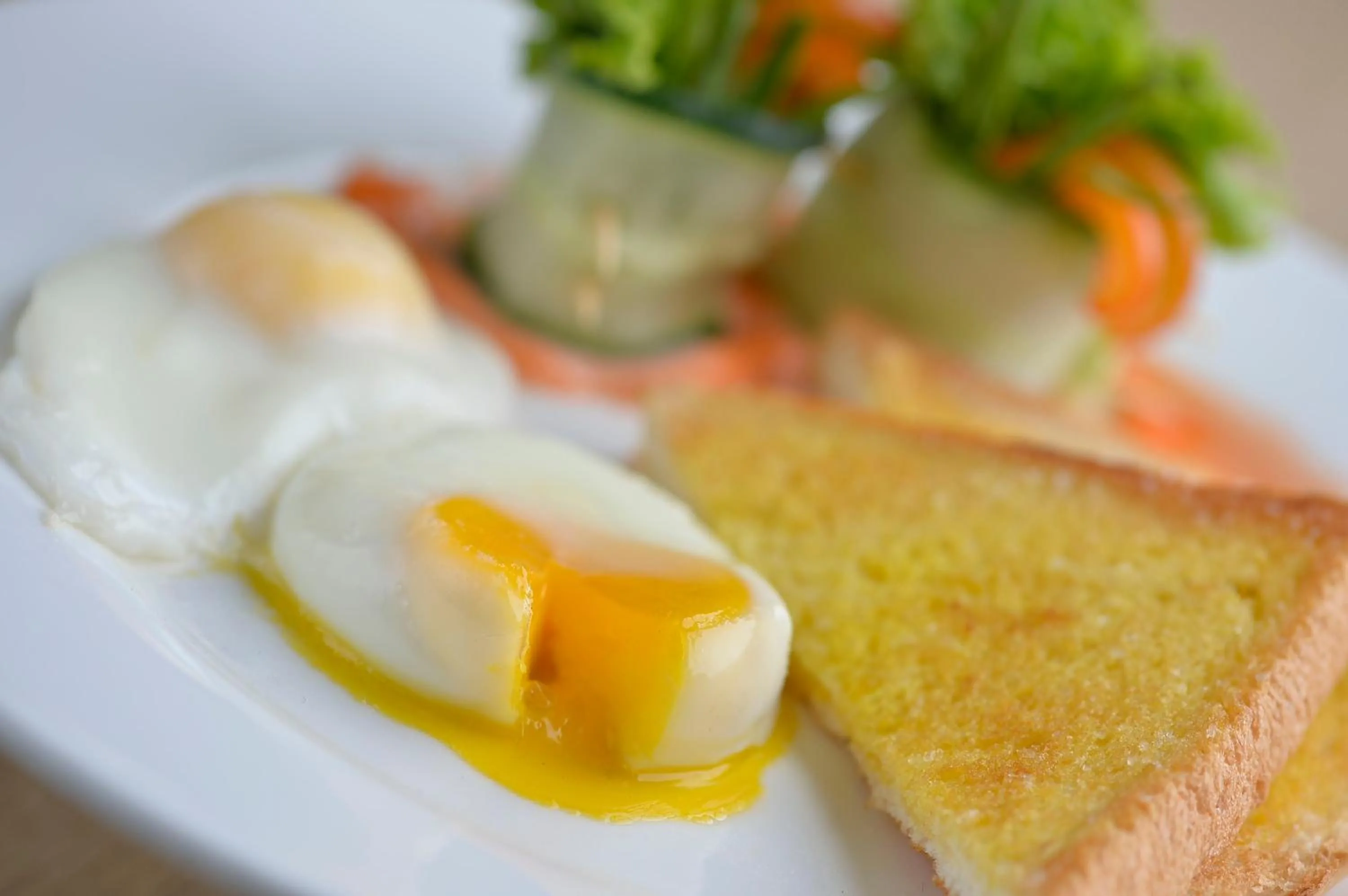 American breakfast in Hotel 99 Cubao