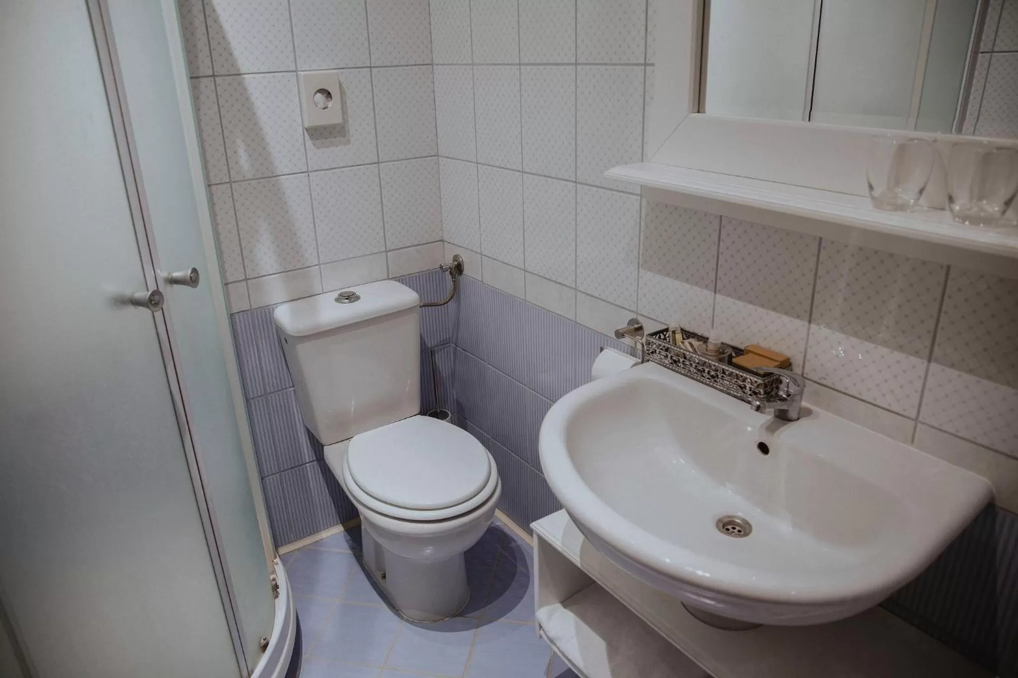 Bathroom in Splavar Rooms