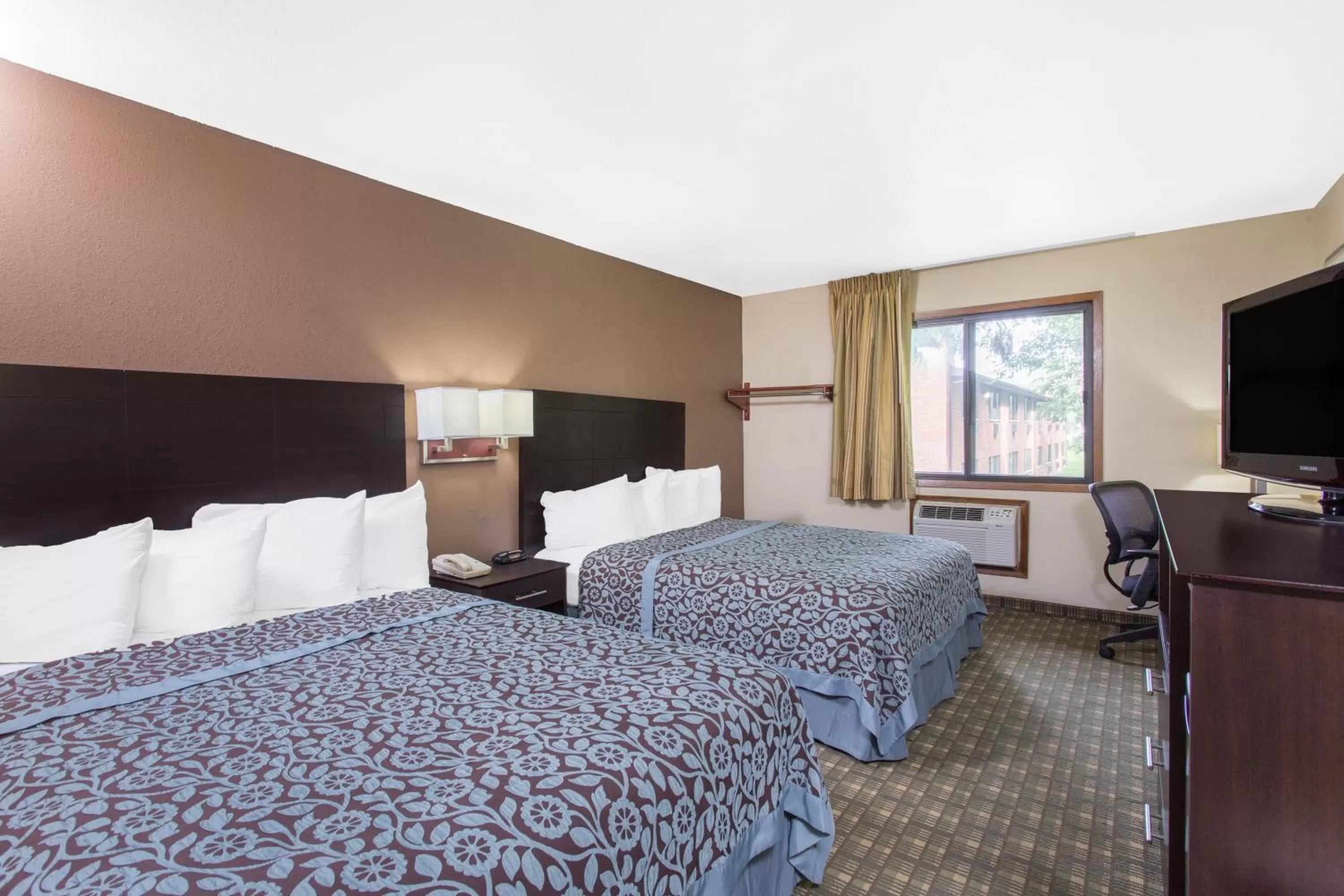 Deluxe Studio Suite with Two Queen Beds - Non-Smoking in Days Inn & Suites by Wyndham Waterloo
