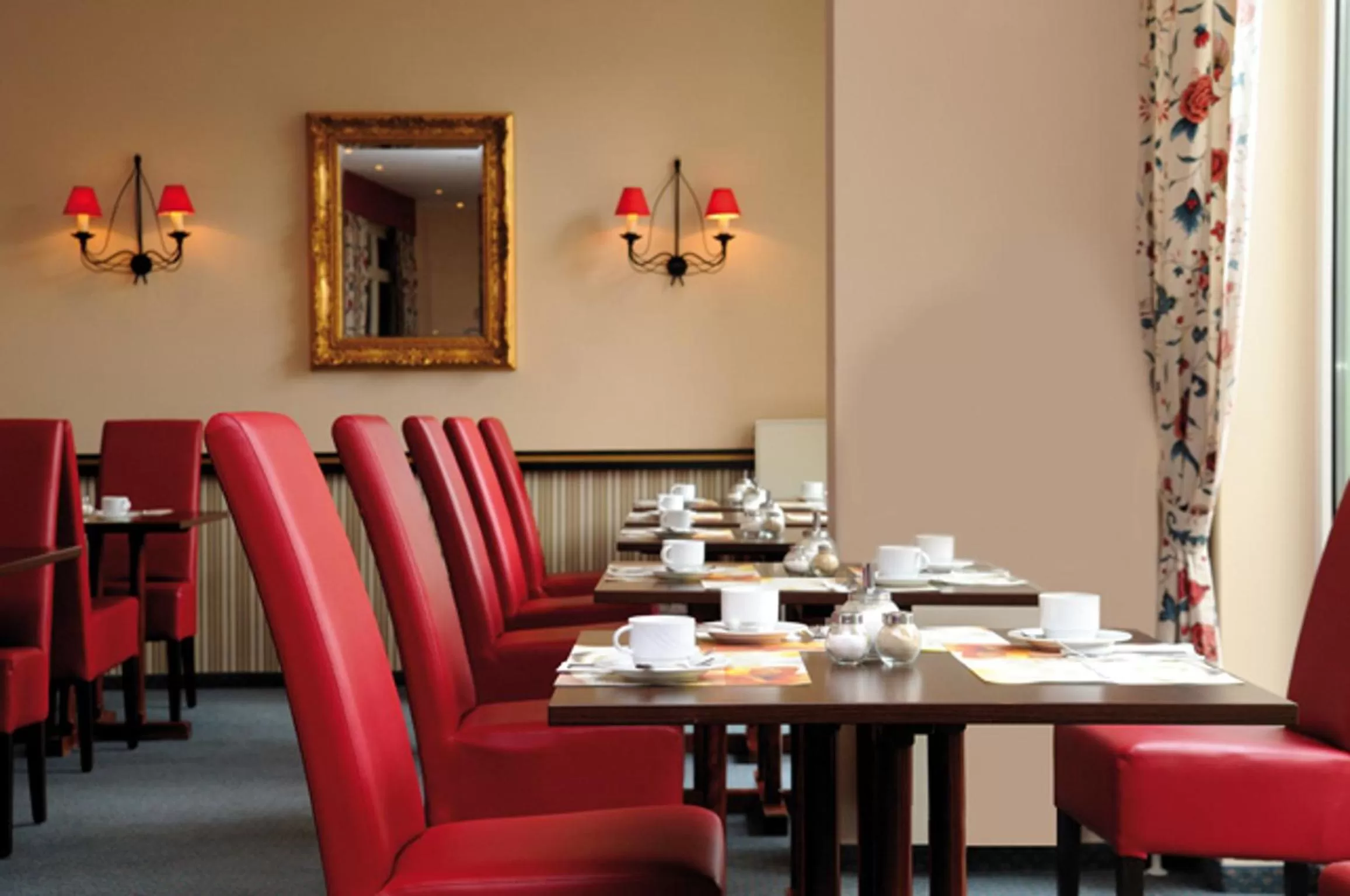 Restaurant/places to eat in SORAT Hotel Brandenburg